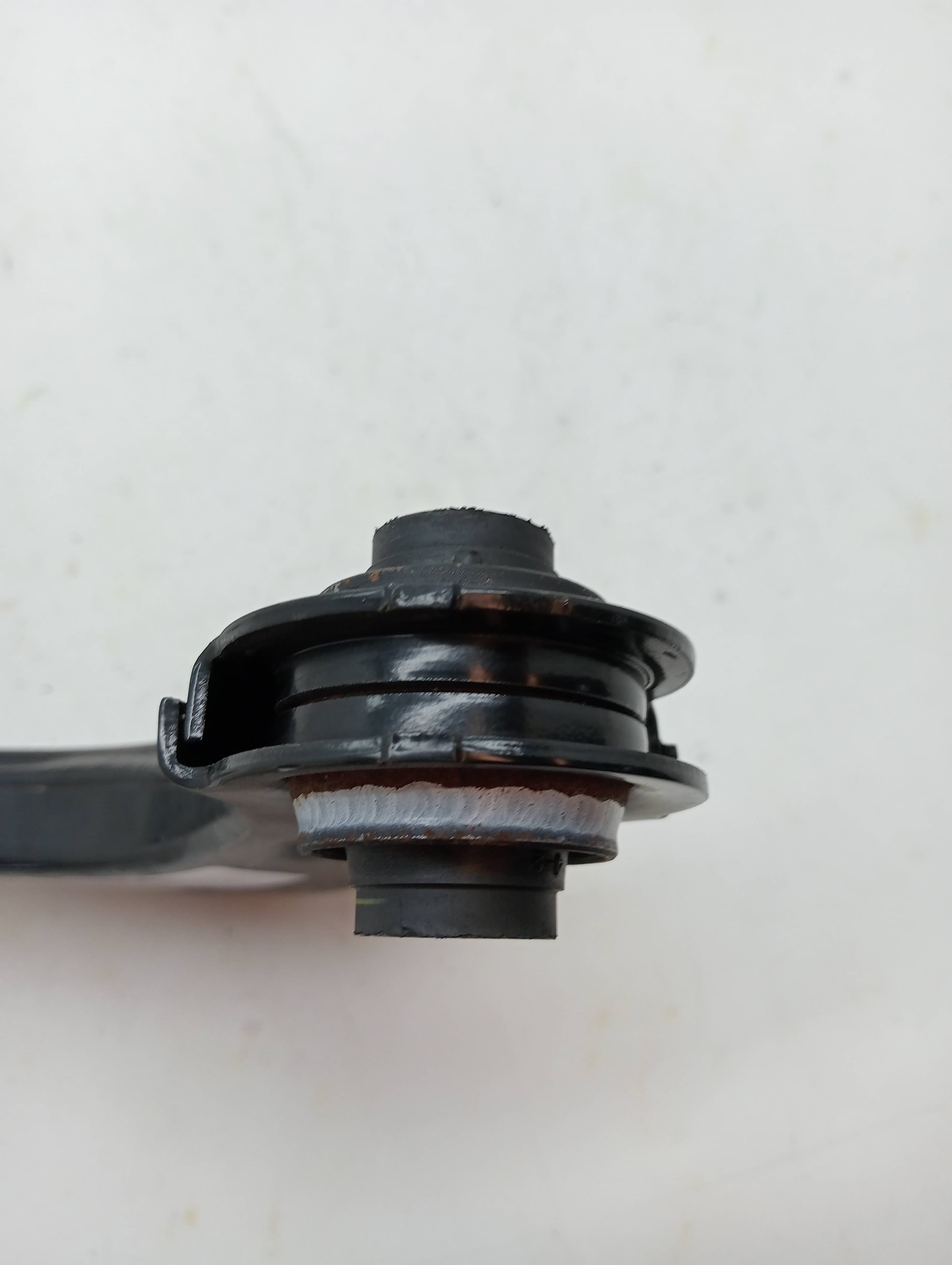 Tirante trasero derecho TOYOTA RAV4 3