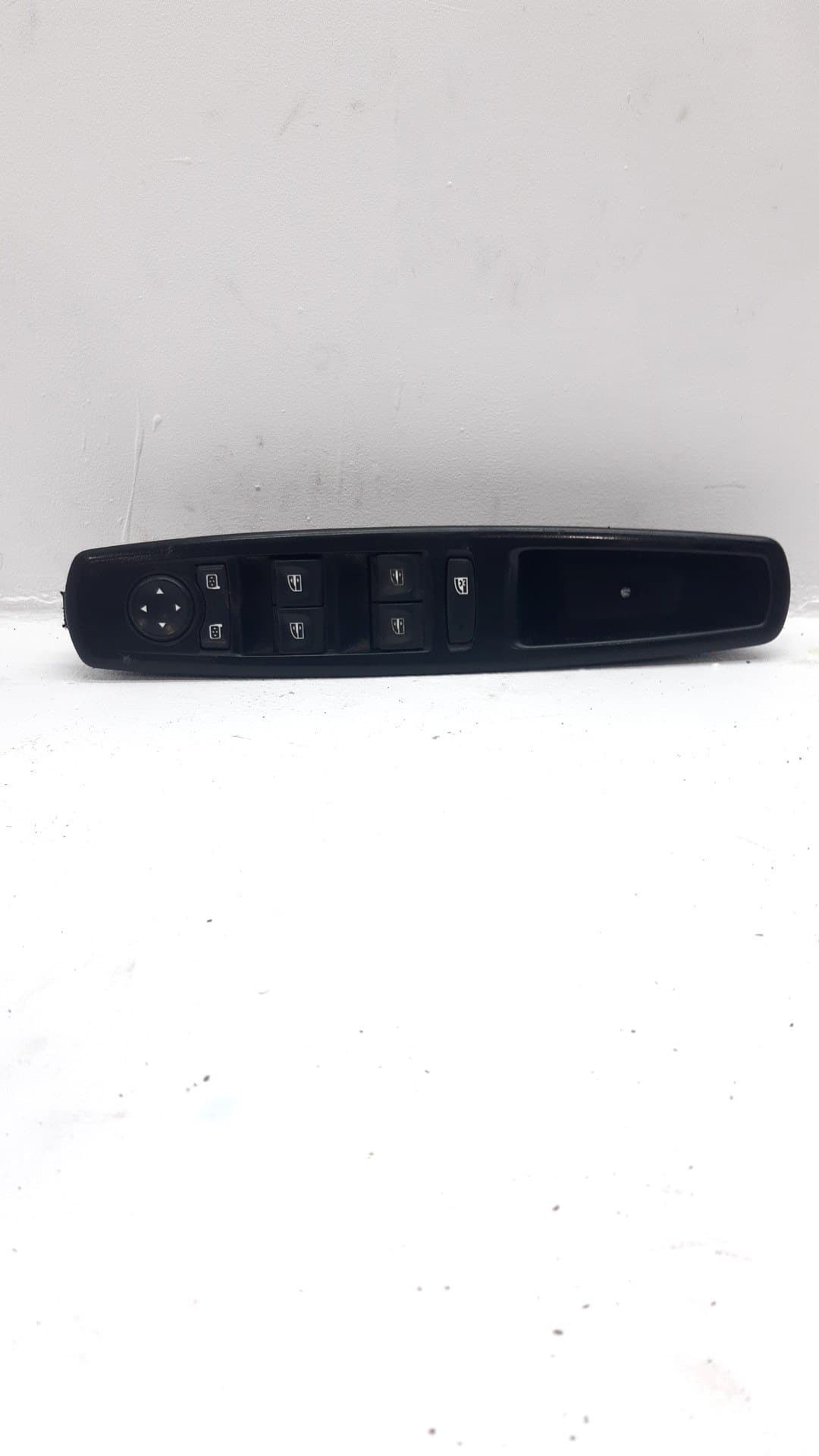 Mando elevalunas delantero izquierdo RENAULT SCENIC III
