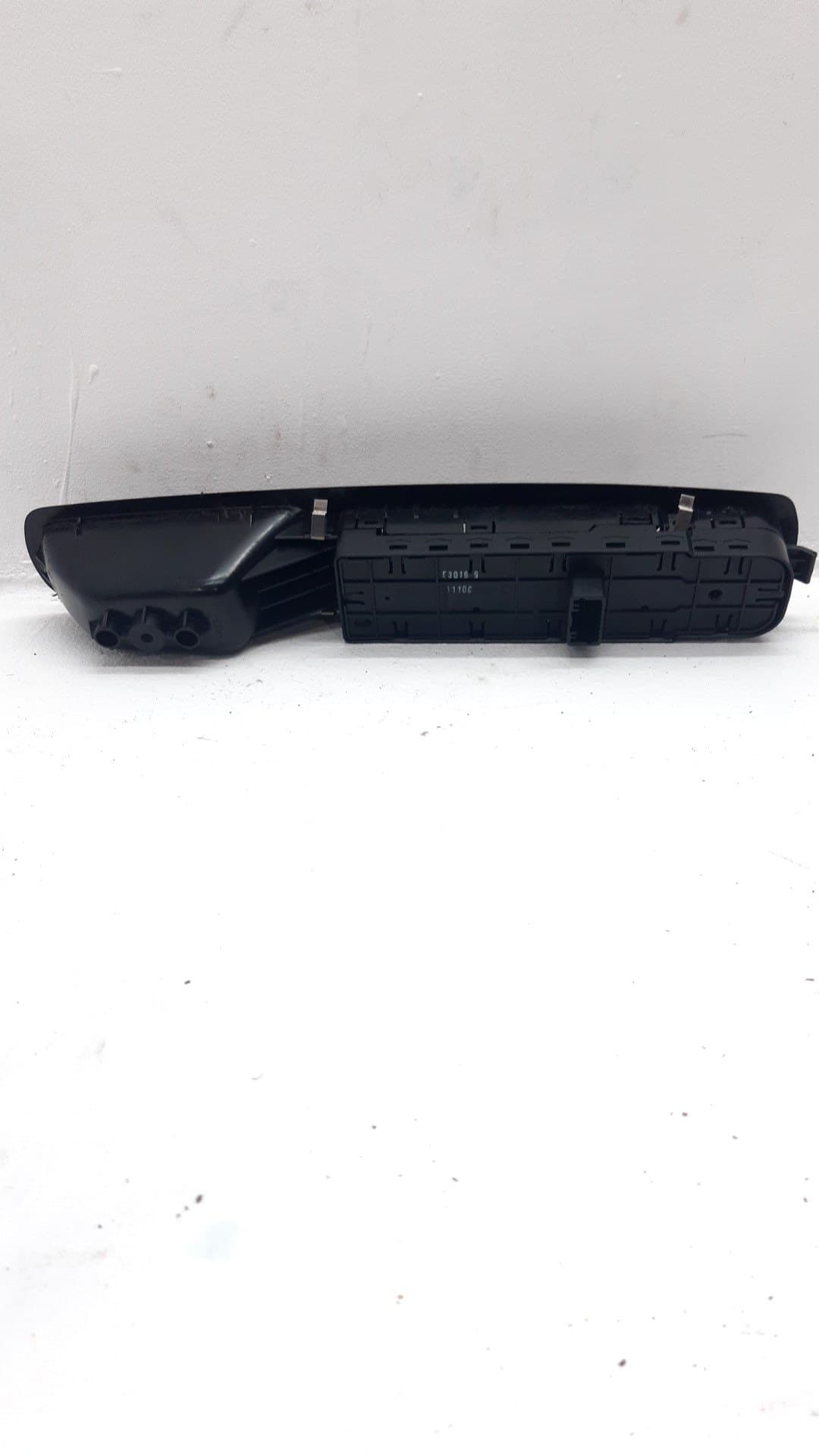 Mando elevalunas delantero izquierdo RENAULT SCENIC III 2