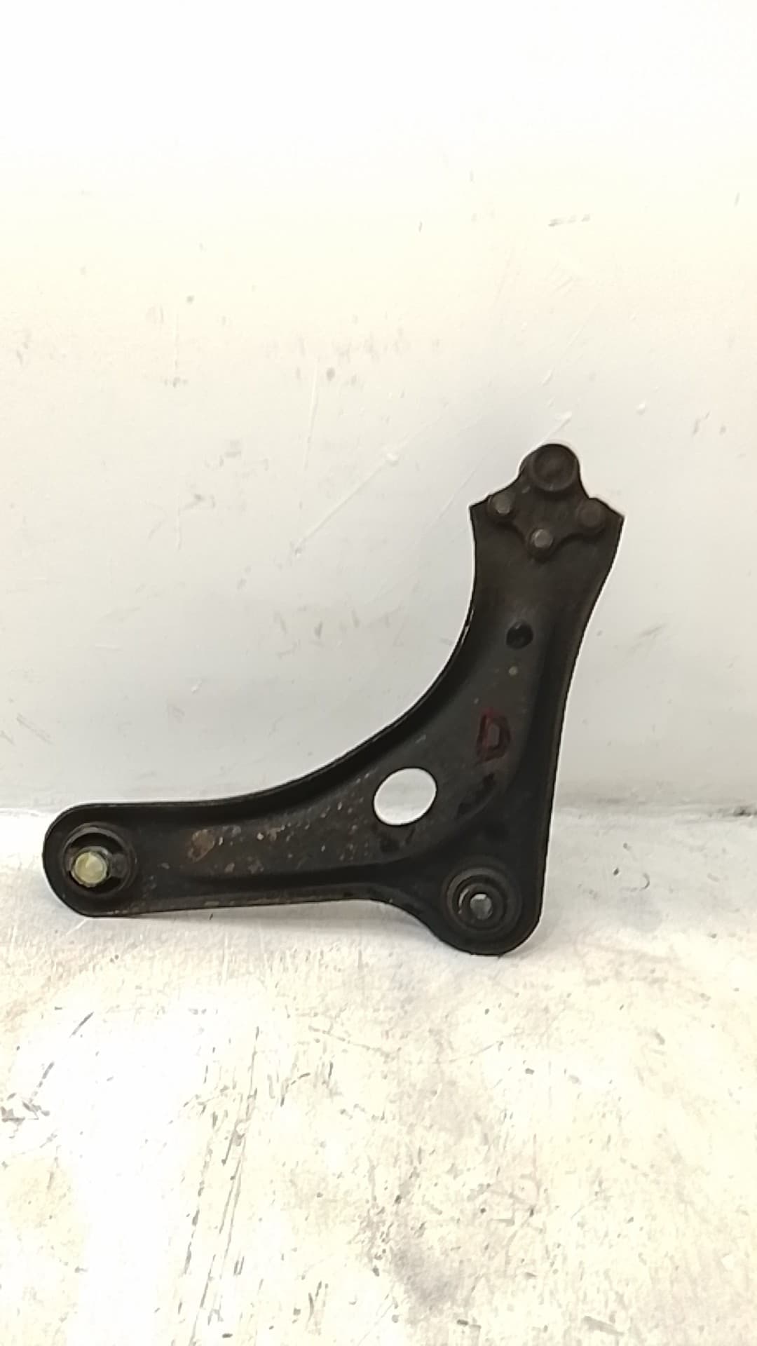 Brazo suspension inferior delantero derecho PEUGEOT 208 (P2)