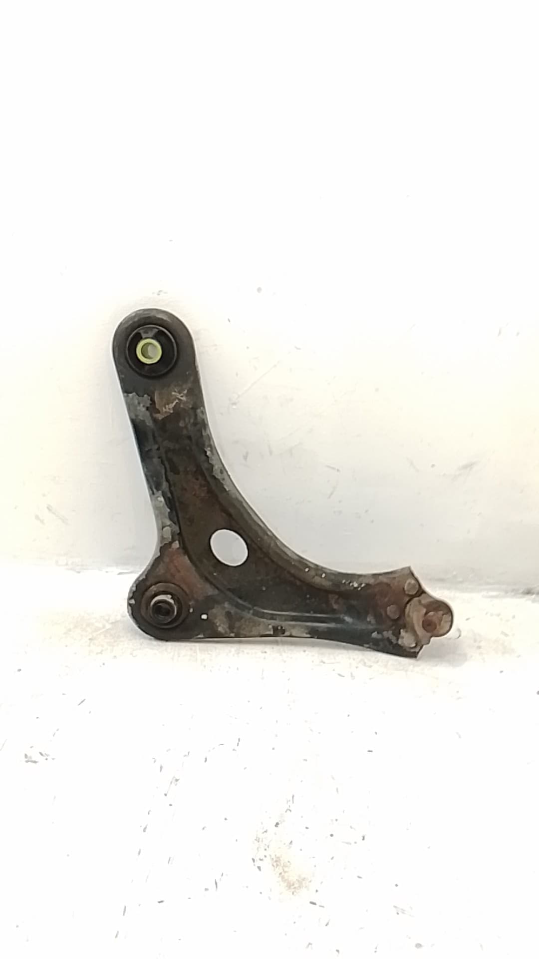Brazo suspension inferior delantero izquierdo PEUGEOT 208 (P2) 2
