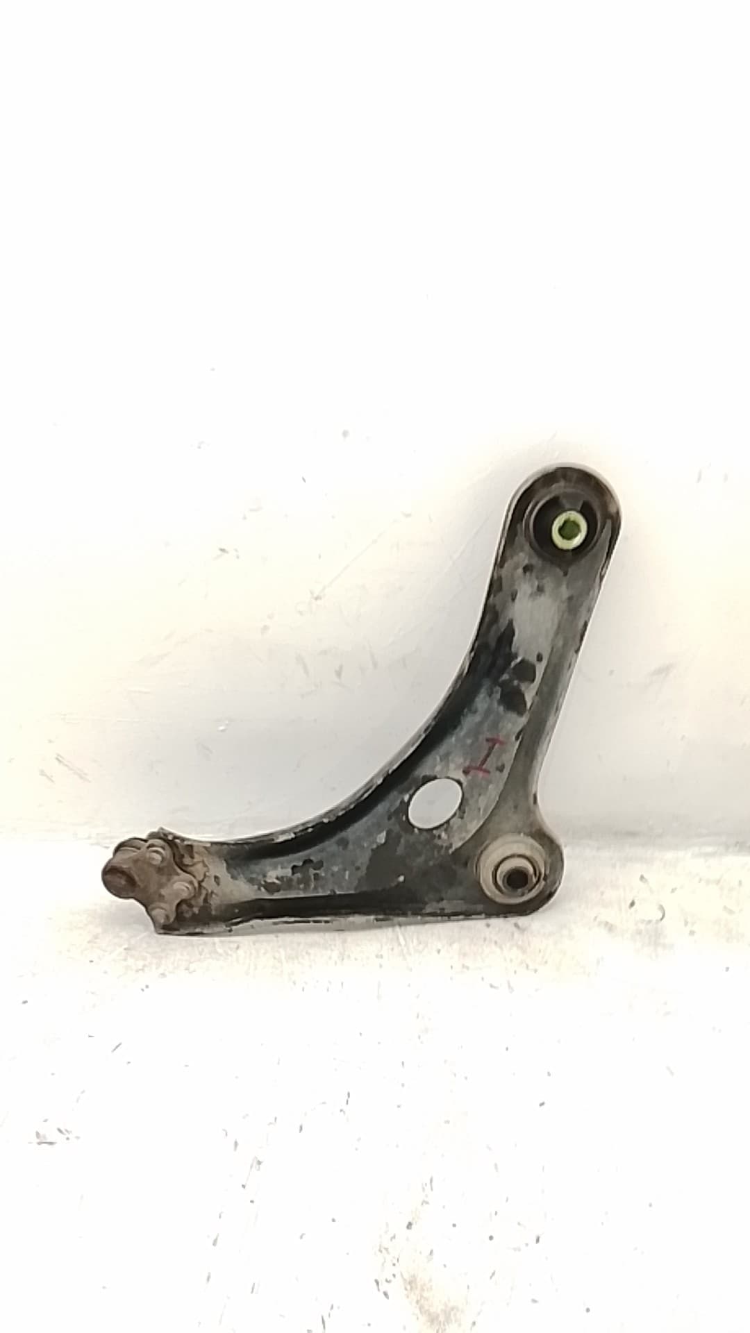 Brazo suspension inferior delantero izquierdo PEUGEOT 208 (P2)
