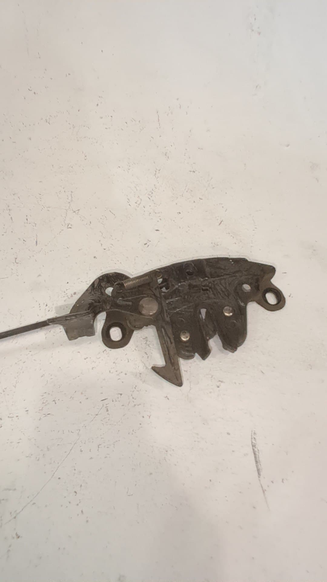 Cerradura capot NISSAN NP300 PICKUP (D22) 3