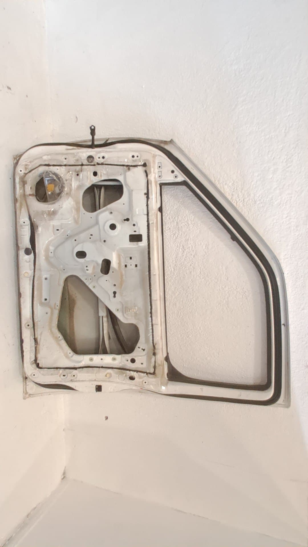 Puerta delantera derecha NISSAN NP300 PICKUP (D22) 3