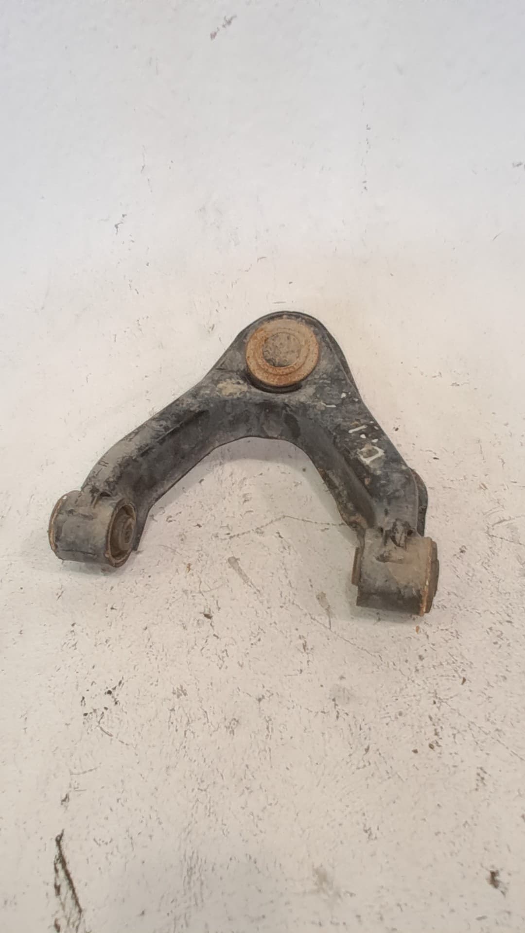 Brazo suspension superior delantero izquierdo NISSAN NP300 PICKUP (D22) 2