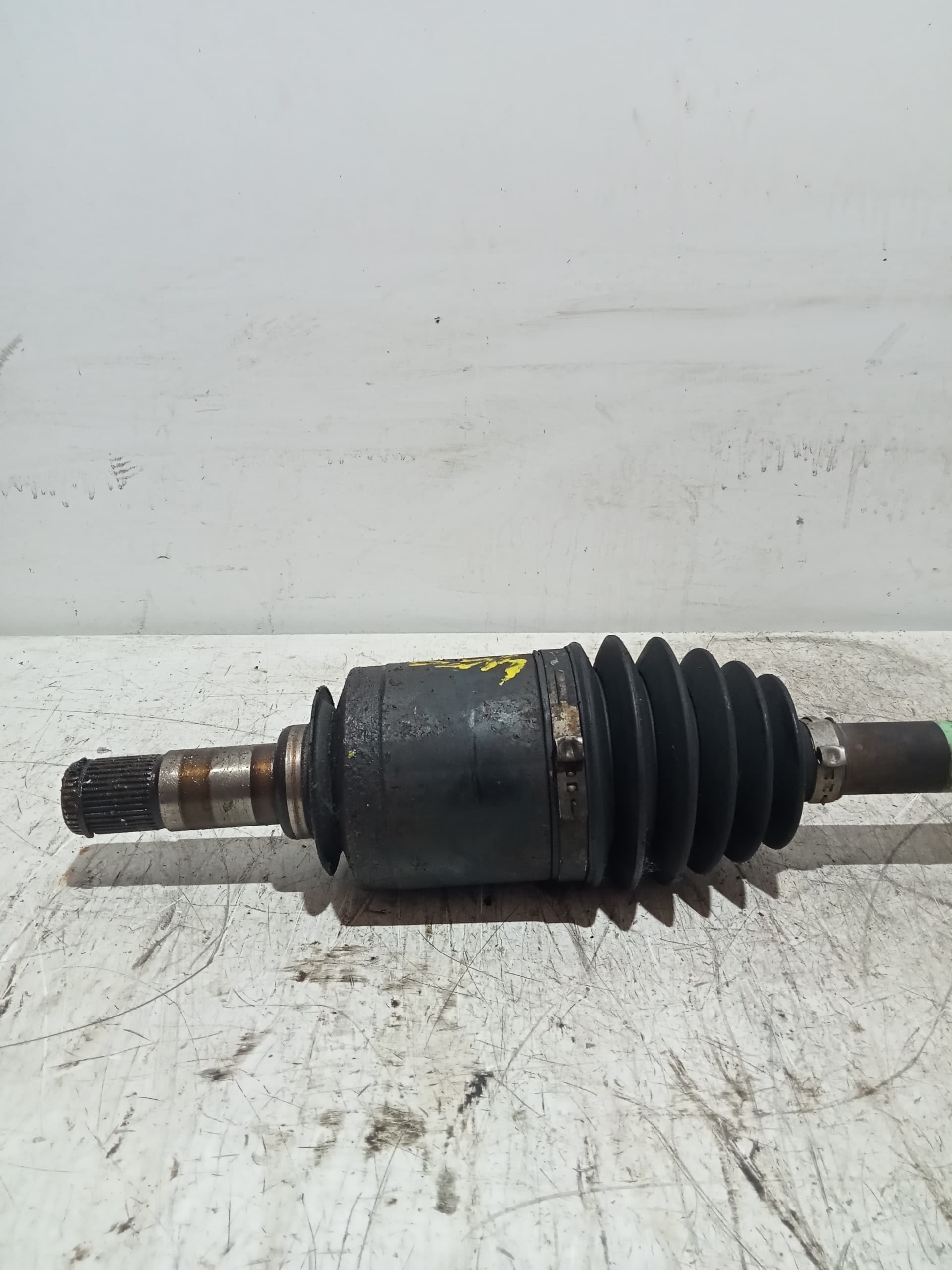 Transmision delantera izquierda MERCEDES-BENZ CLASE M (W163) 2