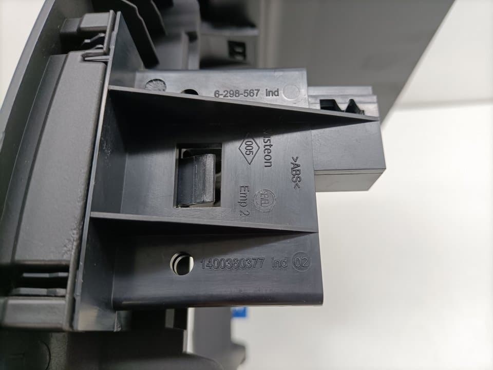 Plastico FIAT SCUDO COMBI (272) 2