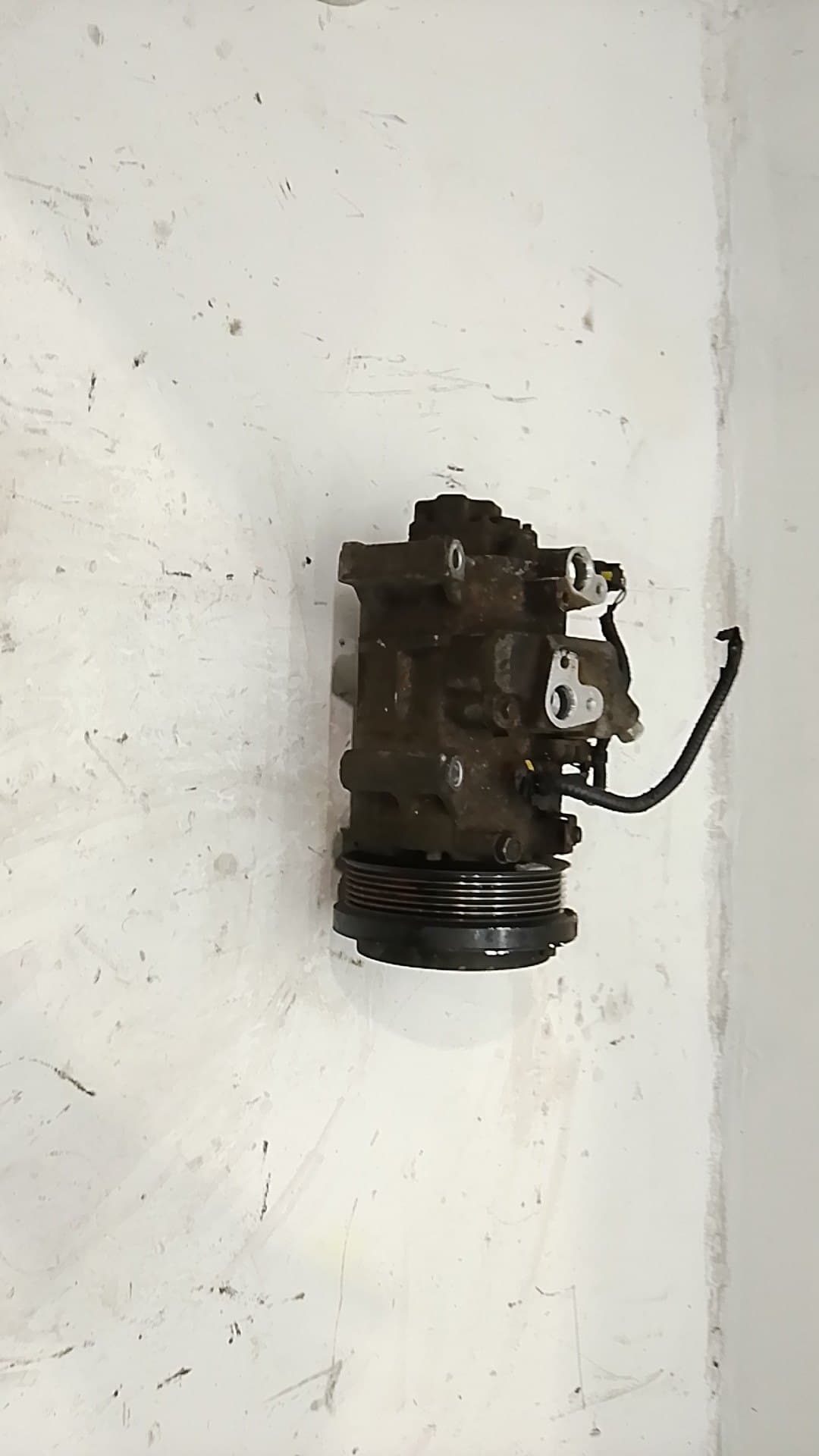 Recambio TOYOTA VERSO-S ref. 8831005140 4