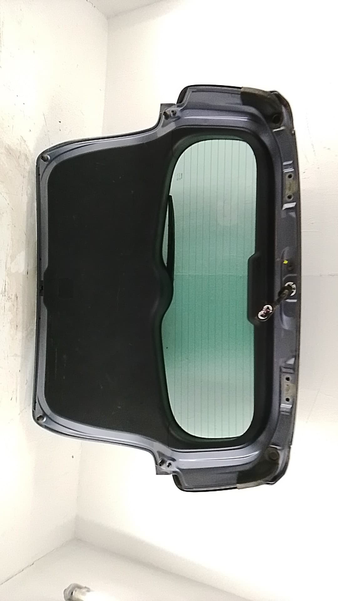 Porton trasero TOYOTA VERSO-S 4