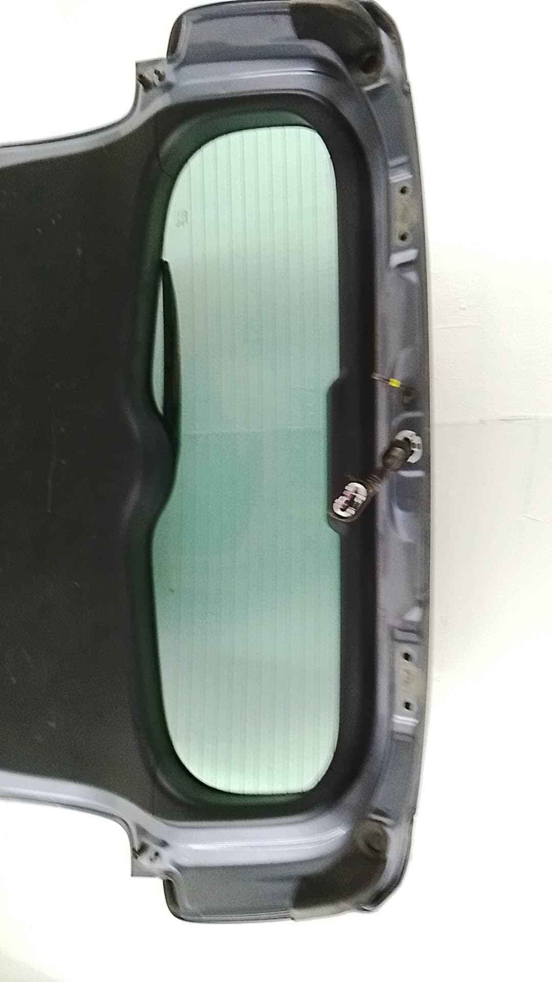 Porton trasero TOYOTA VERSO-S 3