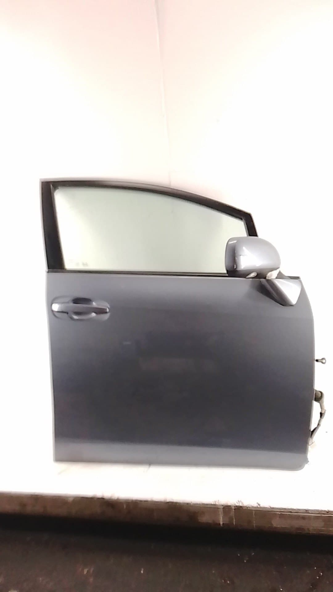 Puerta delantera derecha TOYOTA VERSO-S