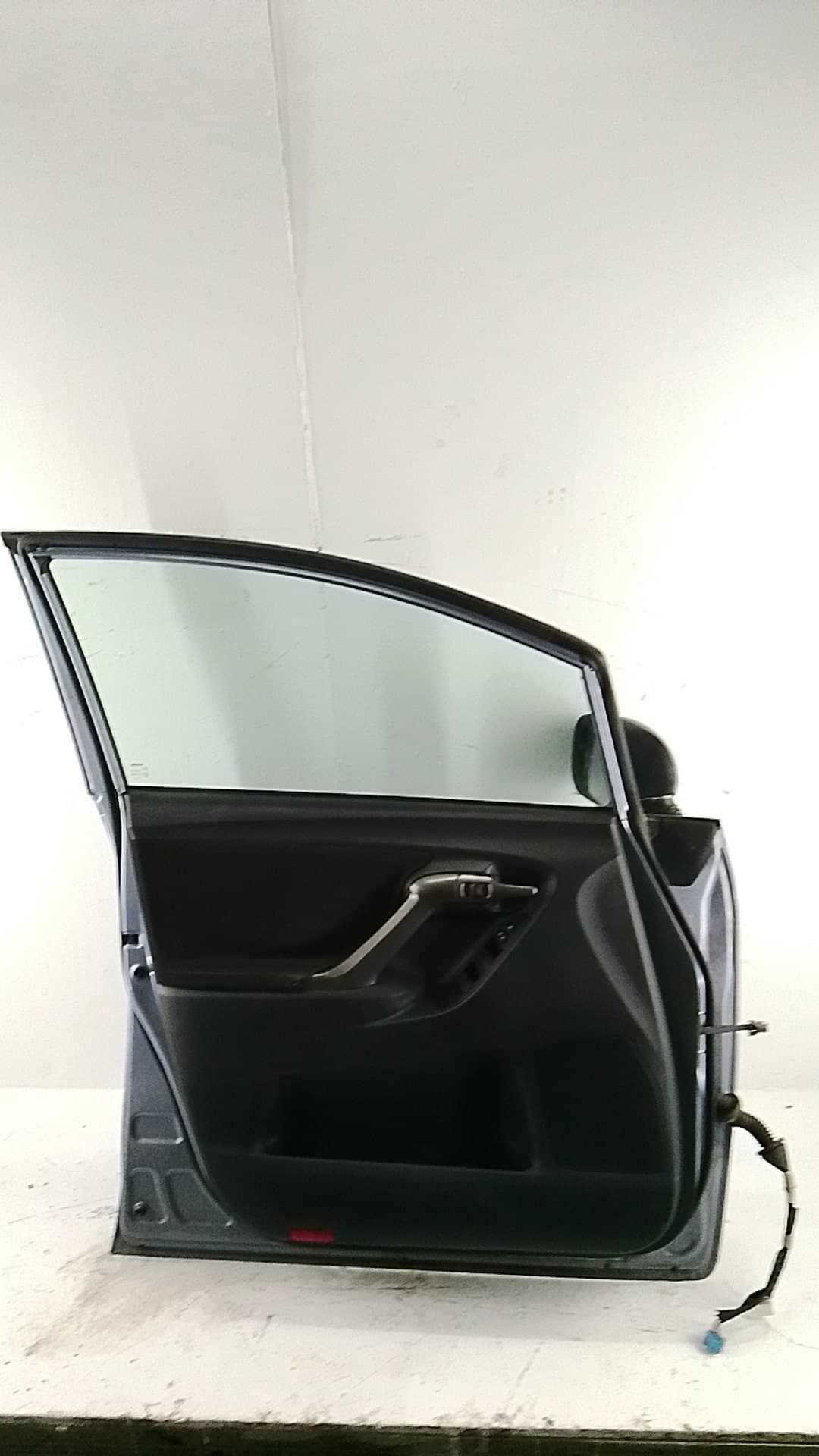 Puerta delantera izquierda TOYOTA VERSO-S 5