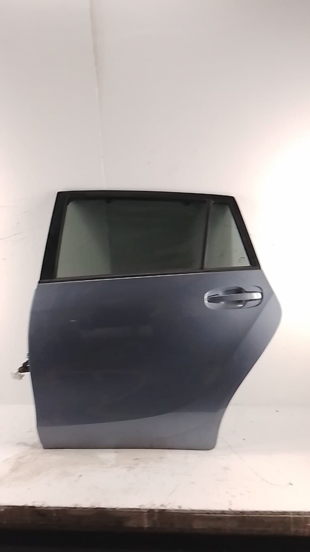 Puerta trasera izquierda TOYOTA VERSO-S