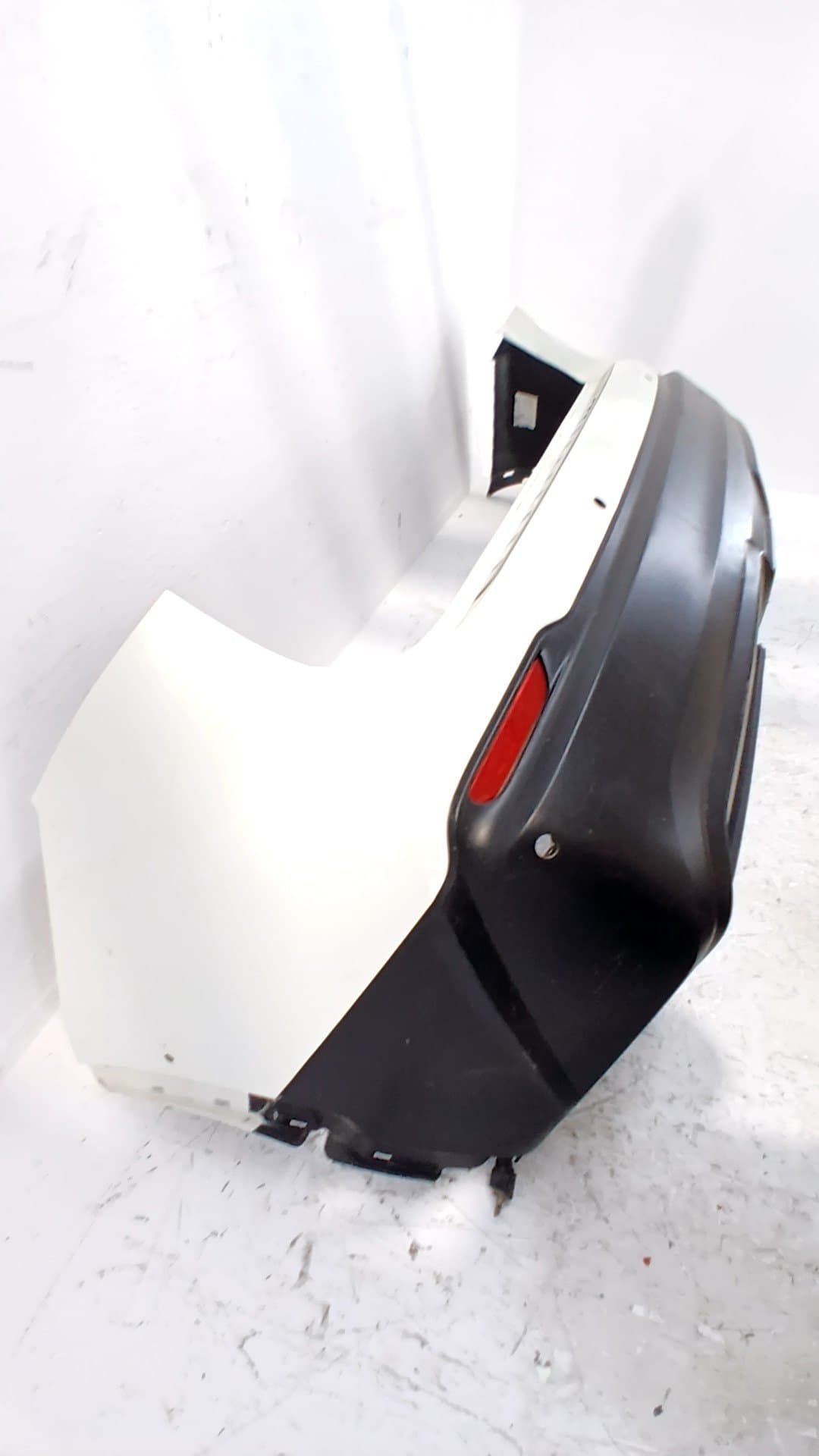 Paragolpes trasero NISSAN QASHQAI (J11) 4