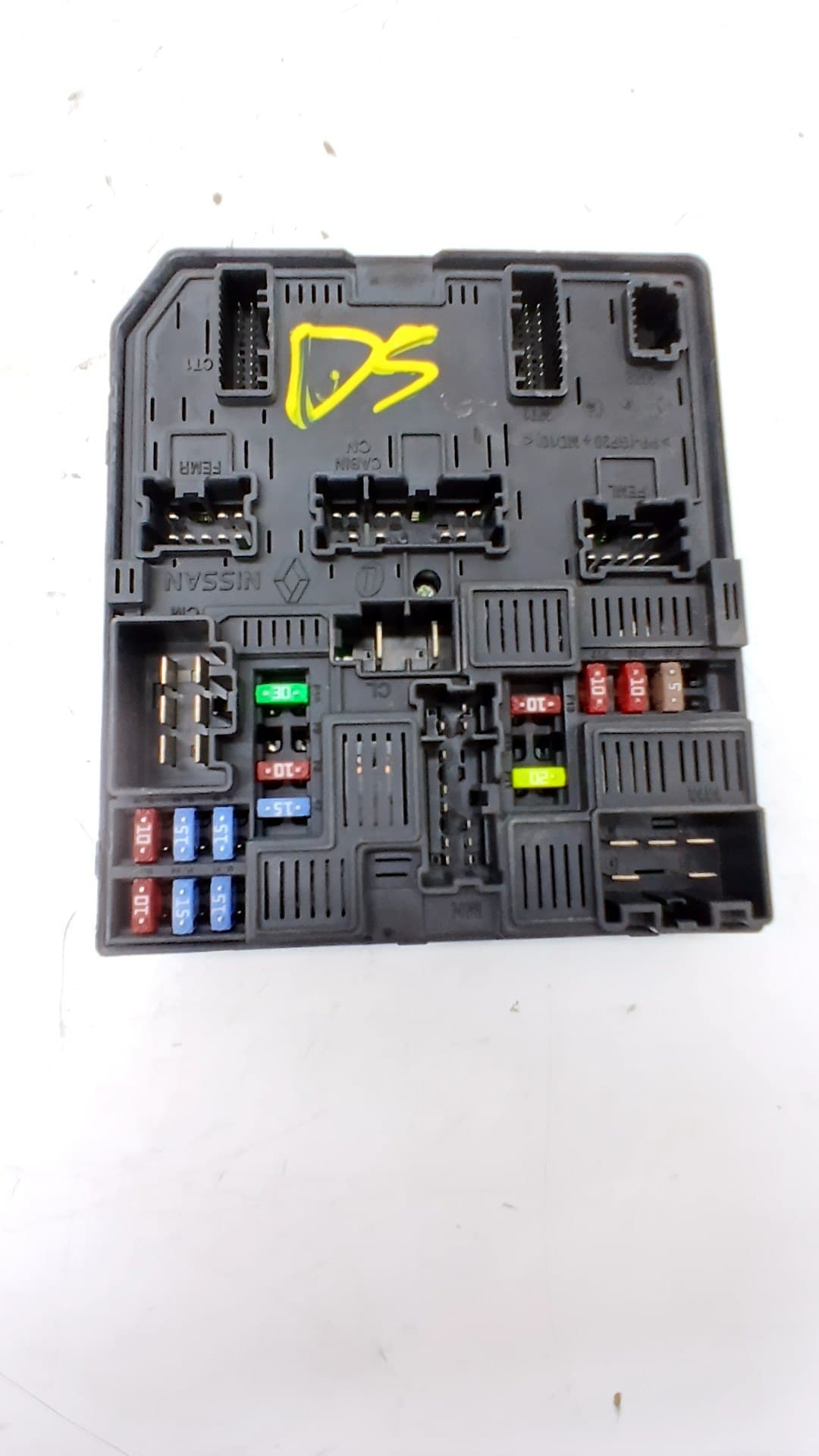 Caja fusibles NISSAN QASHQAI (J11)