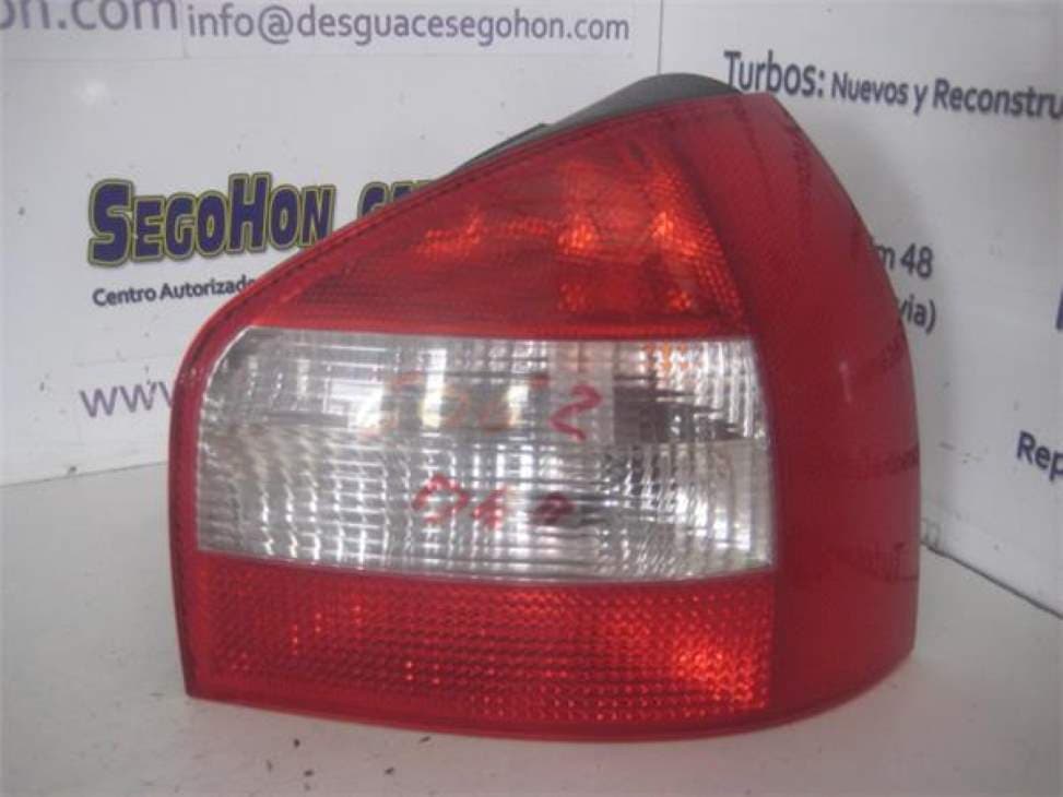 Piloto trasero derecho AUDI A3 (8L)