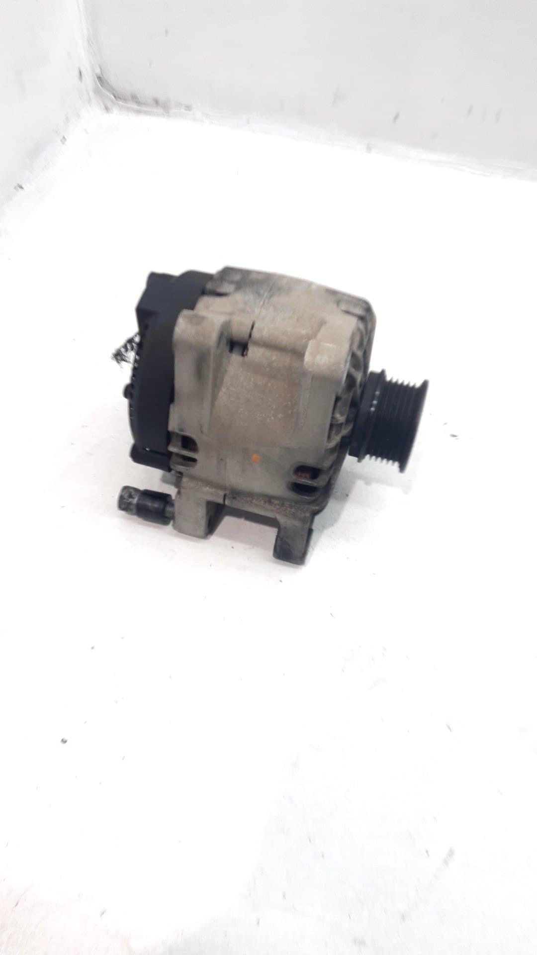 Alternador FORD FIESTA VI VAN