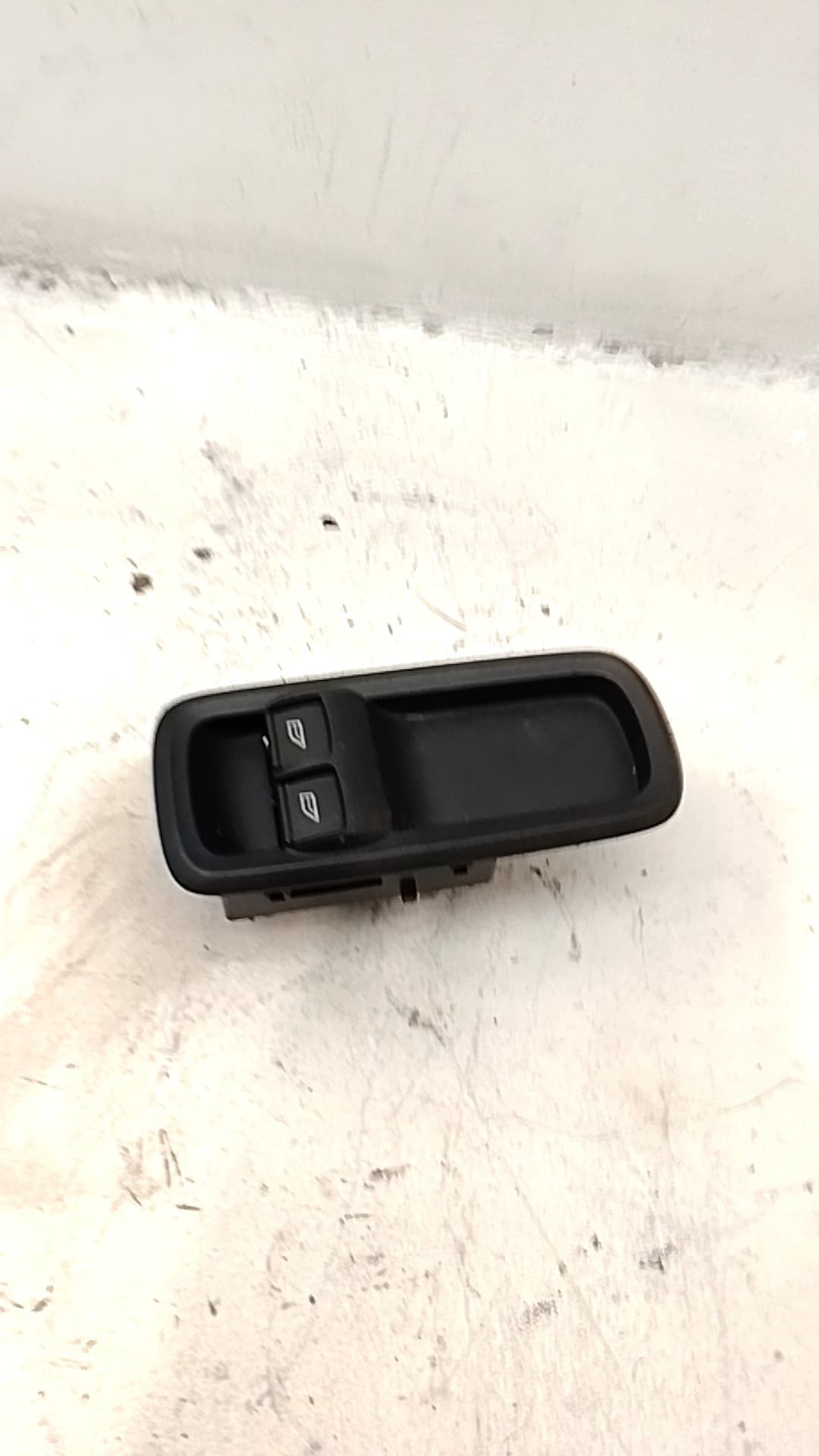 Mando elevalunas delantero izquierdo FORD FIESTA VI VAN