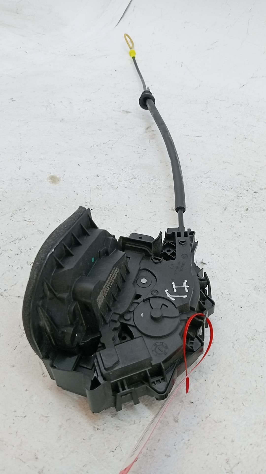 Cerradura puerta trasera izquierda TESLA MODEL 3