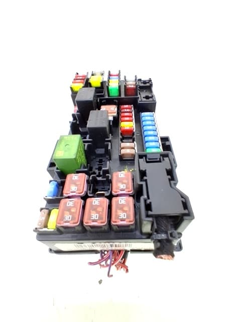 Caja reles / fusibles OPEL MOKKA