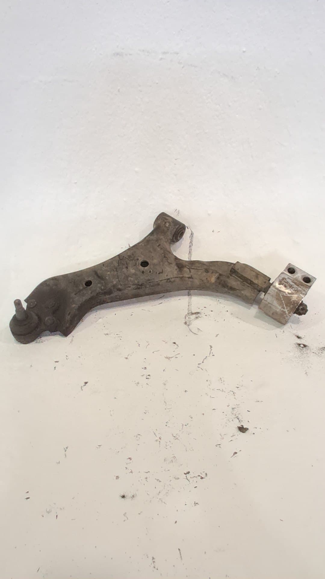 Brazo suspension inferior delantero izquierdo CHEVROLET CAPTIVA