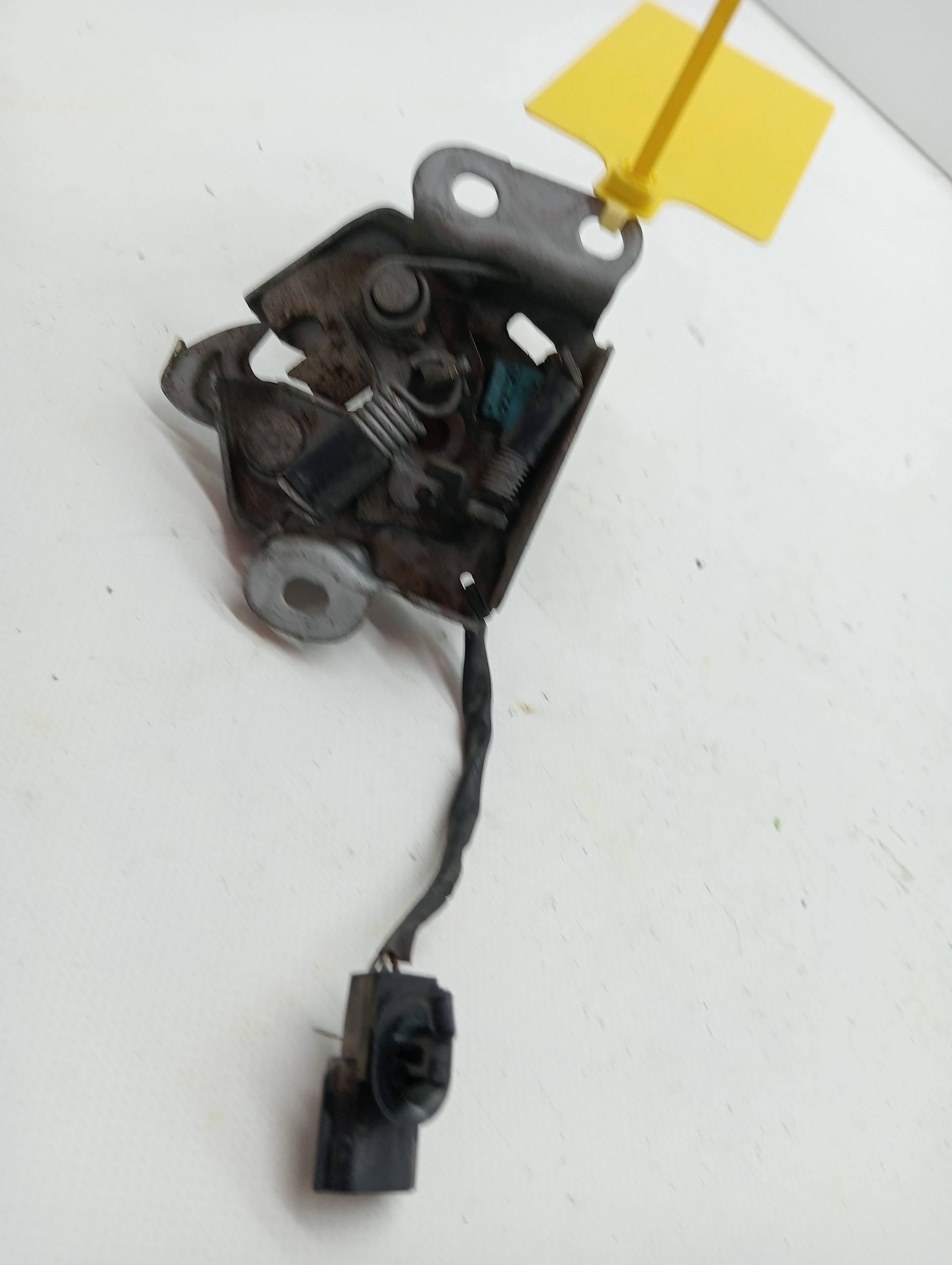 Cerradura capot SUZUKI KIZASHI A6B 2