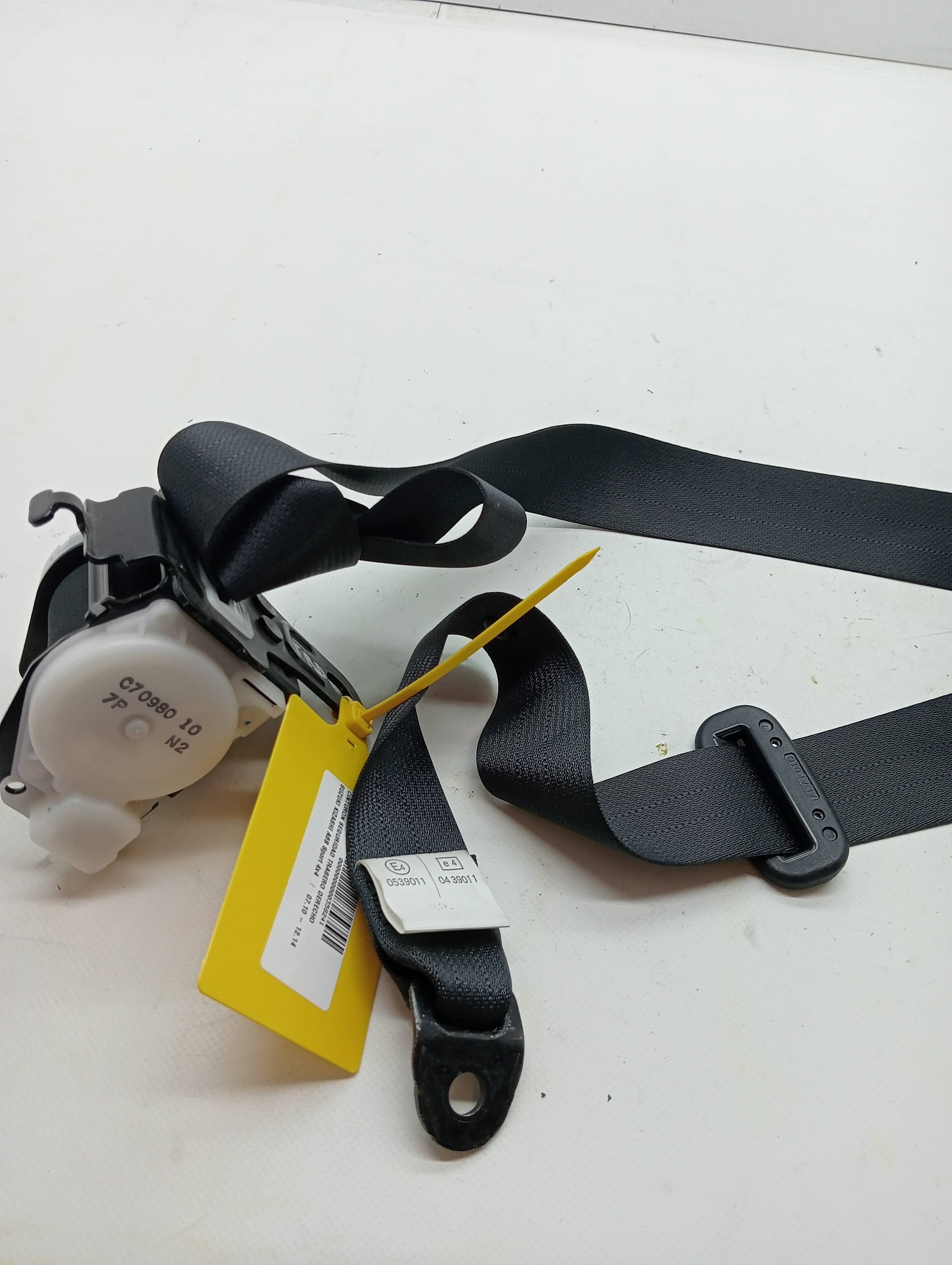 Cinturon seguridad trasero derecho SUZUKI KIZASHI A6B 2
