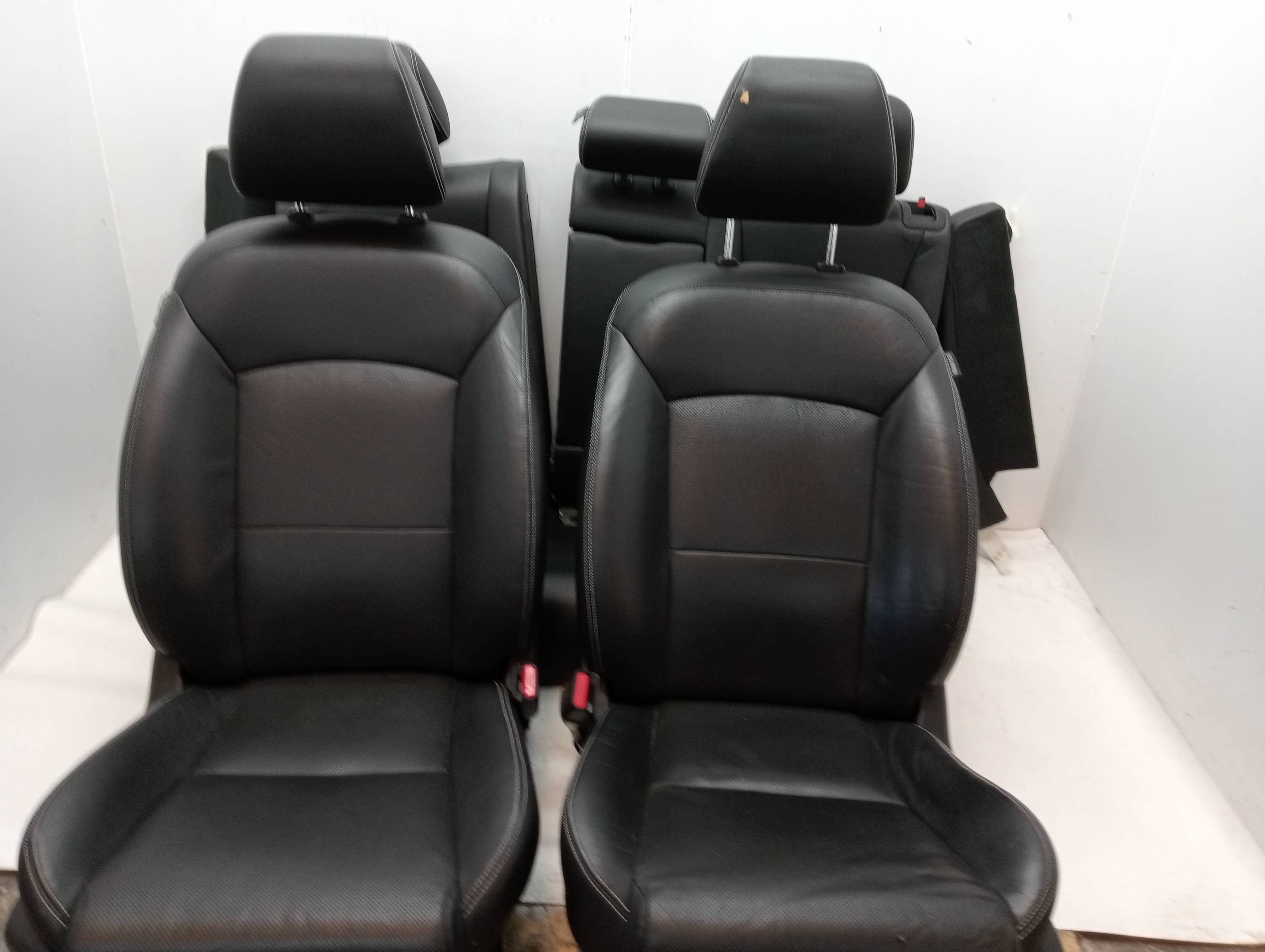 Juego asientos completo SUZUKI KIZASHI A6B