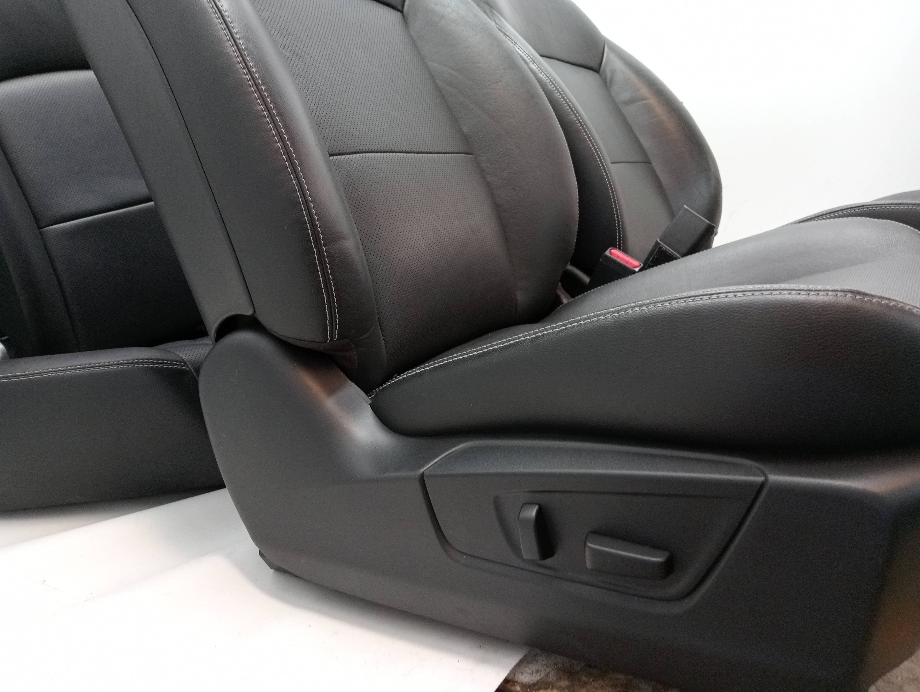 Juego asientos completo SUZUKI KIZASHI A6B 3