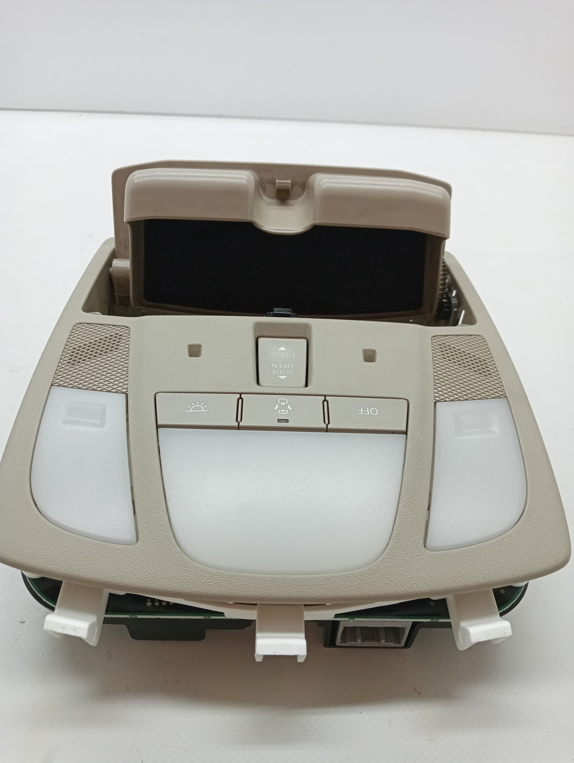 Luz interior SUZUKI KIZASHI A6B 2