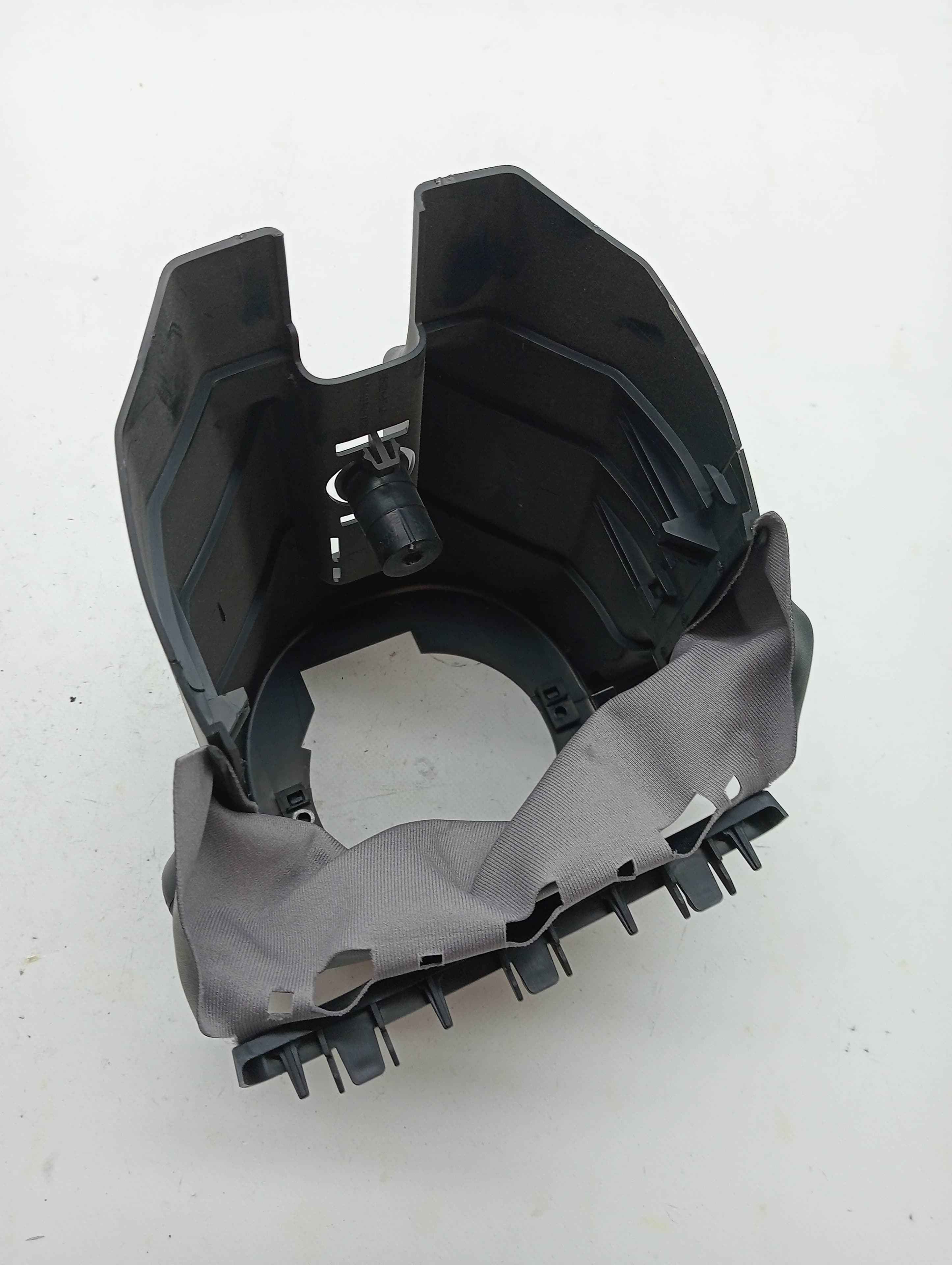 Plastico SUZUKI KIZASHI A6B 3
