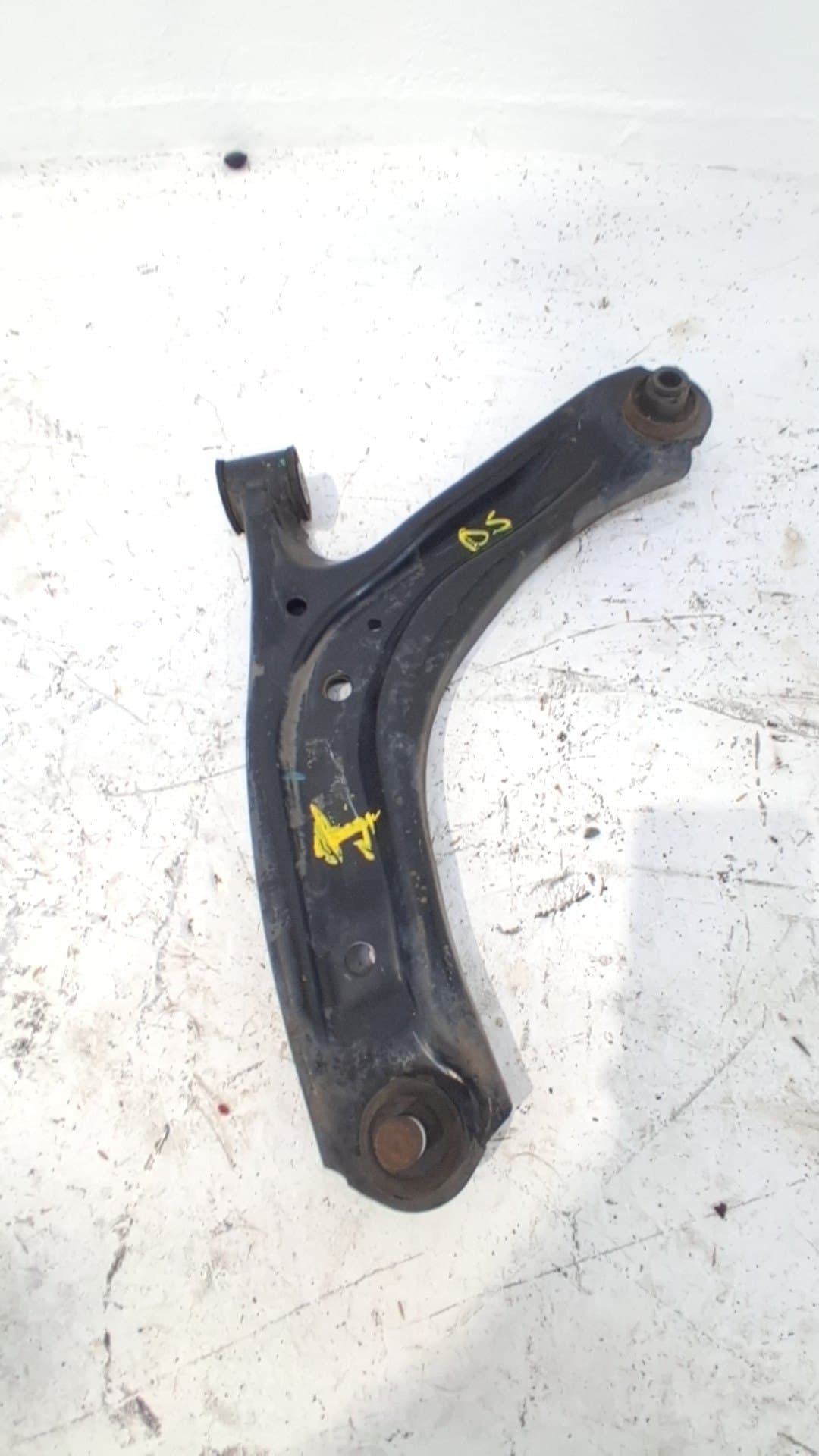 Brazo suspension inferior delantero derecho DACIA SPRING 2