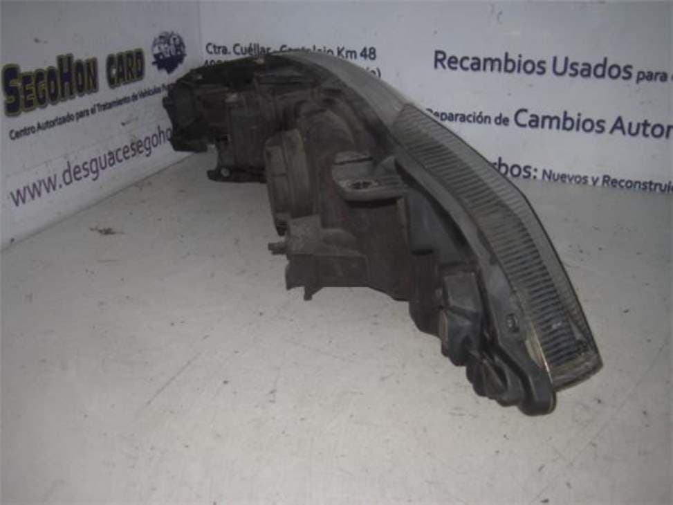 Faro izquierdo RENAULT LAGUNA II (BG0) 2