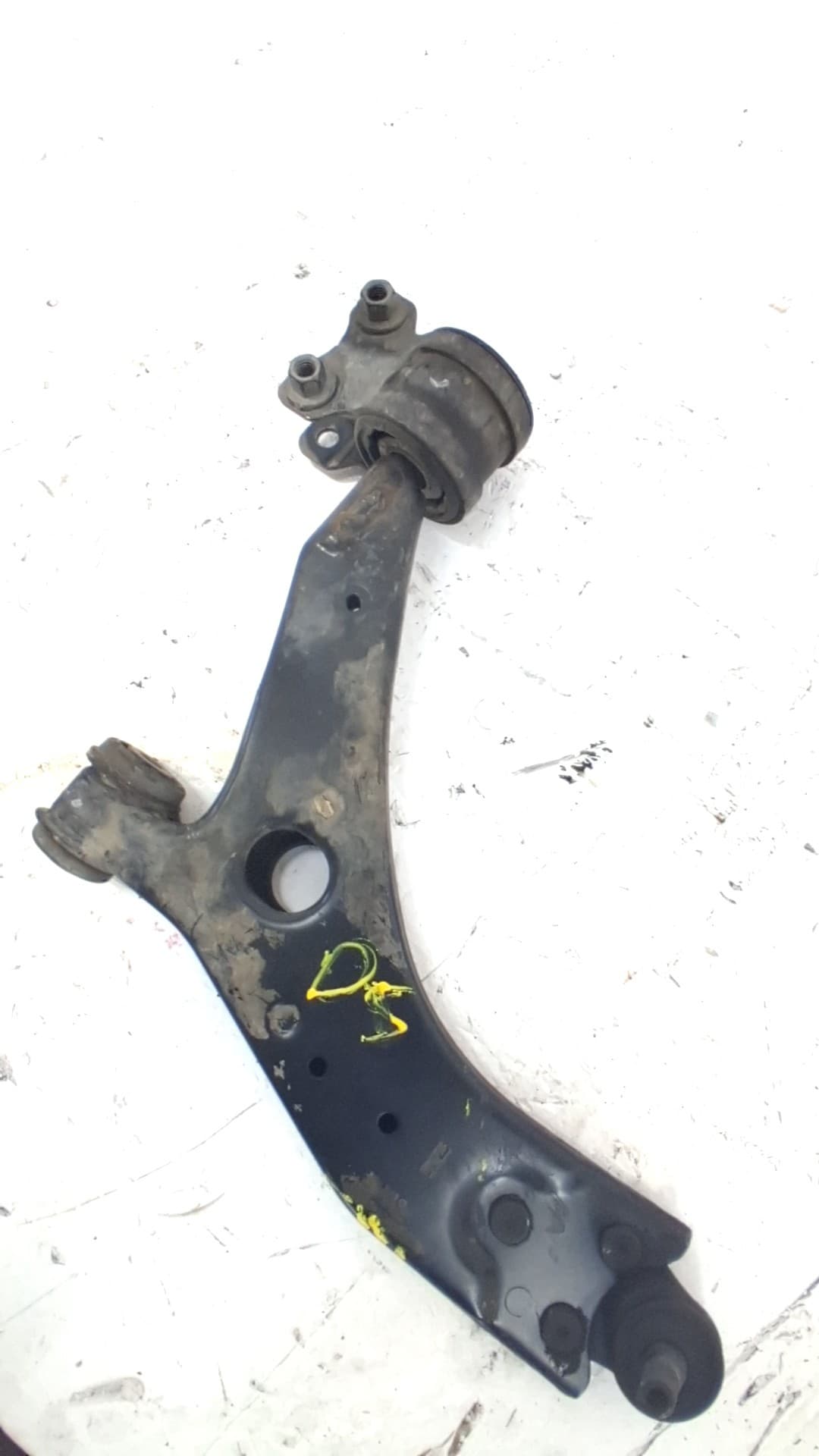 Brazo suspension inferior delantero derecho FORD FOCUS BERLINA (CAP)