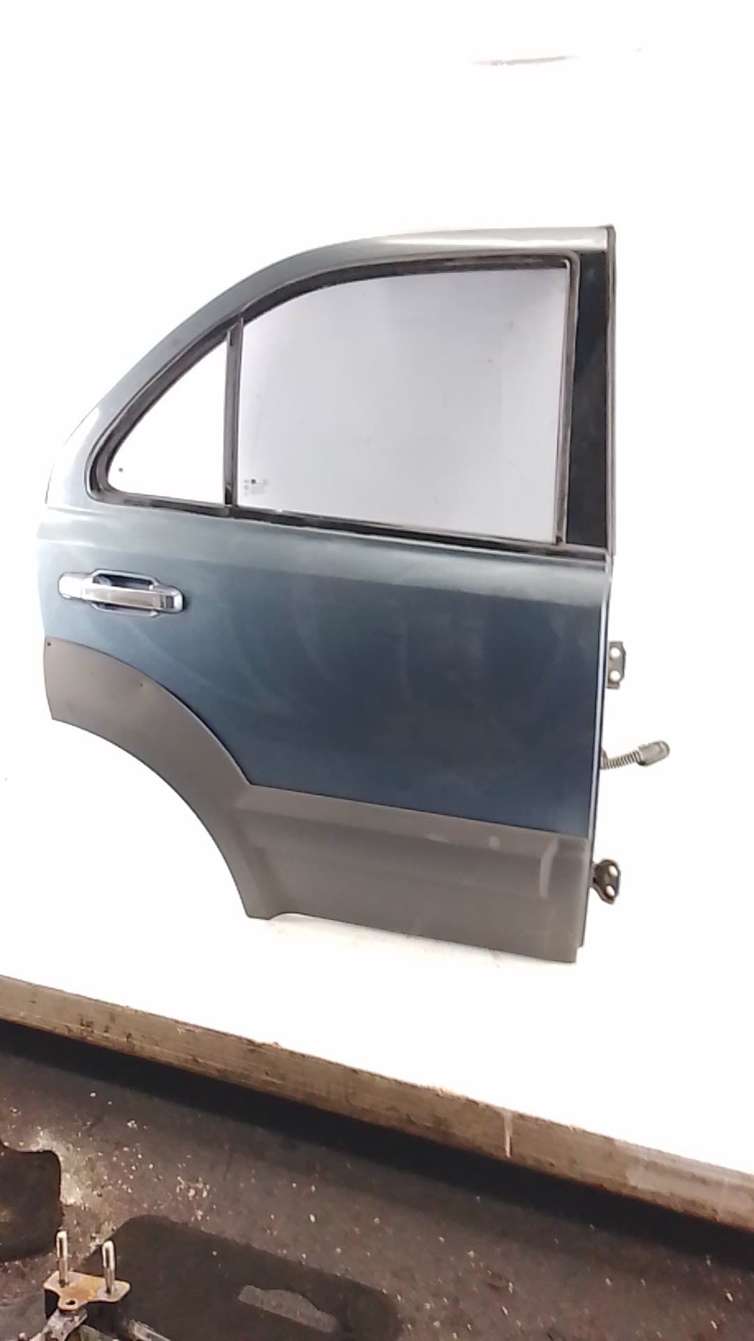 Puerta trasera derecha KIA SORENTO