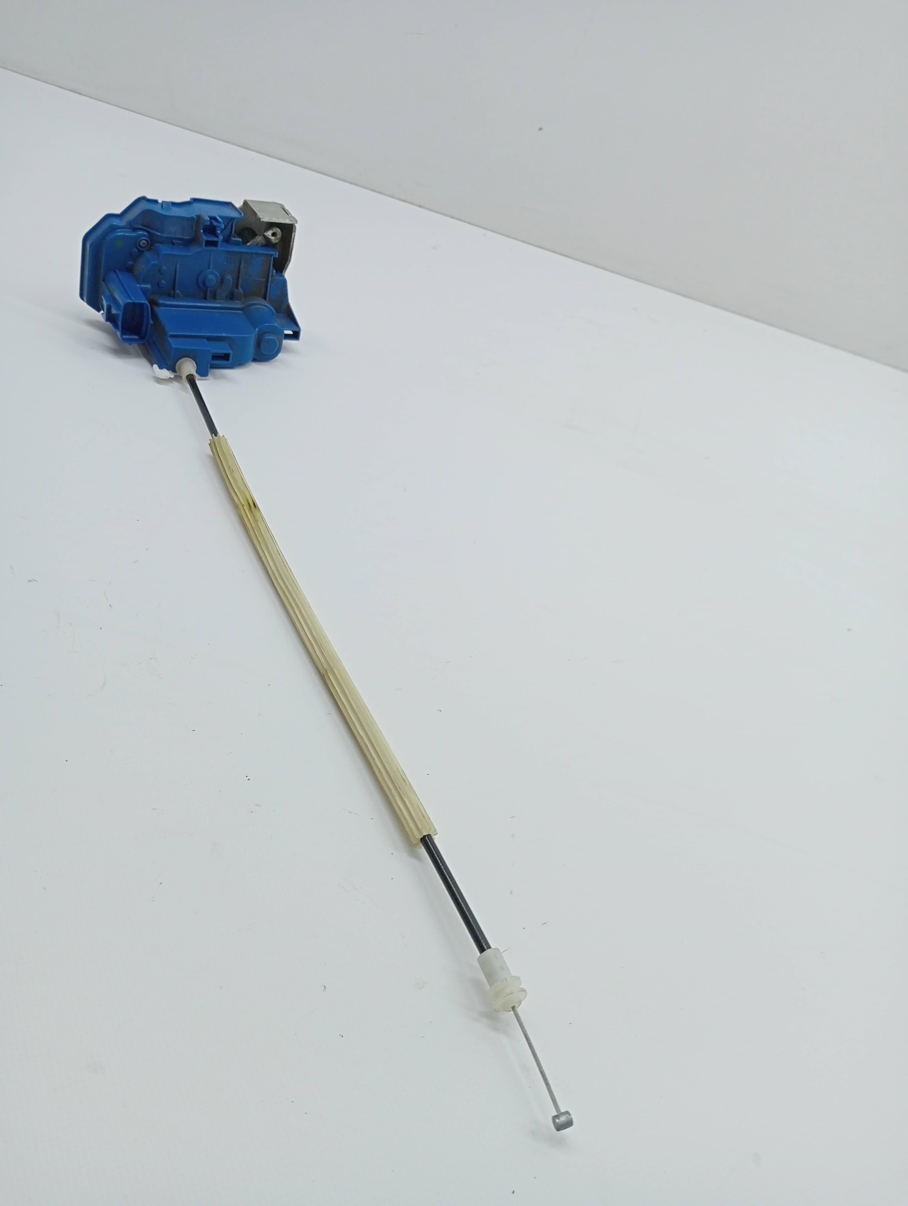 Cerradura puerta trasera izquierda FIAT 500 L (330) 3