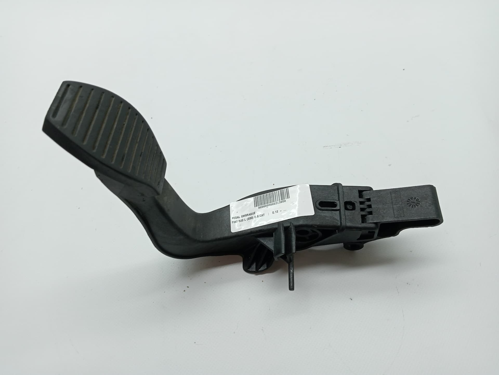 Pedal embrague FIAT 500 L (330)