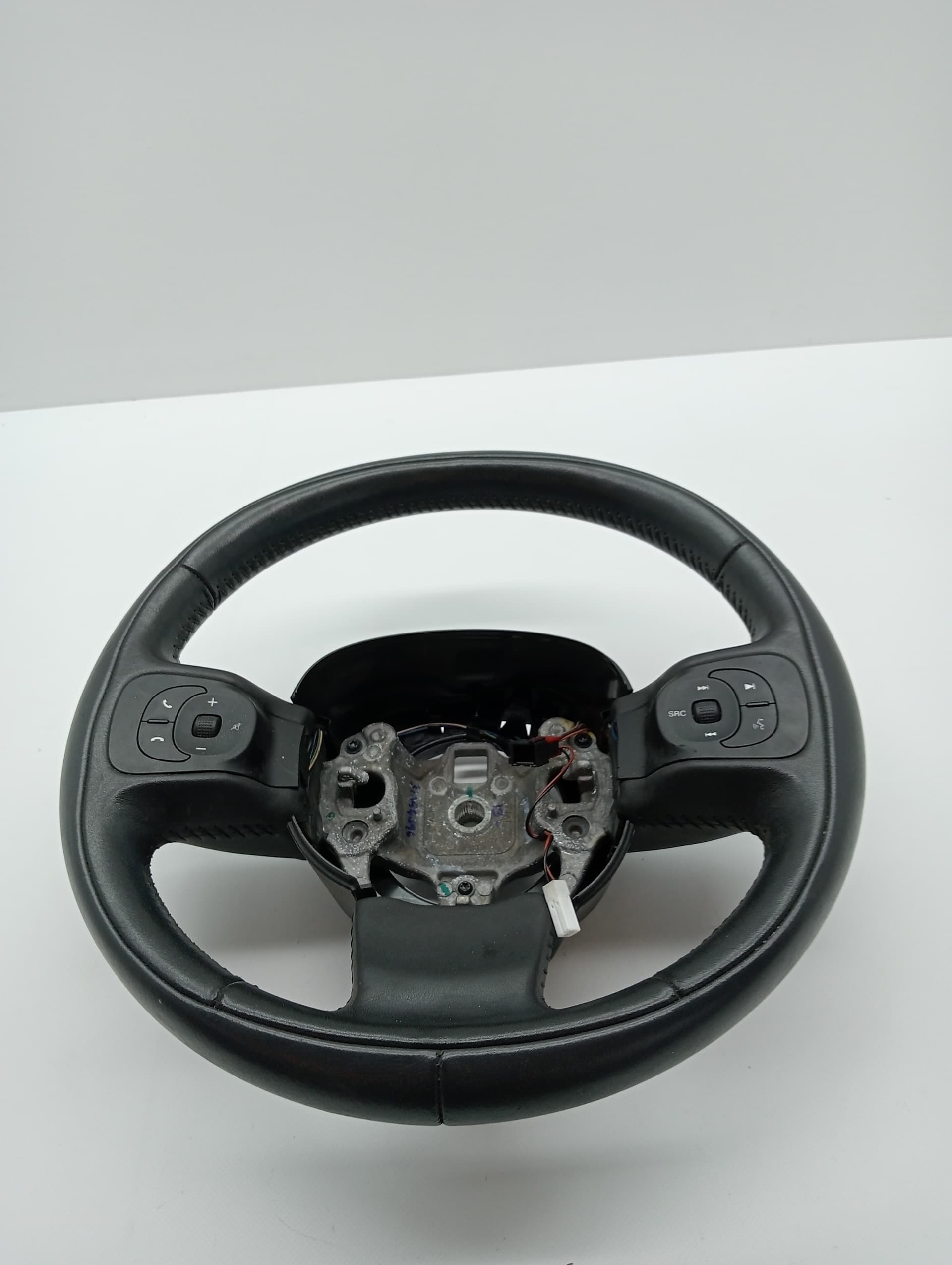 Volante FIAT 500 L (330)