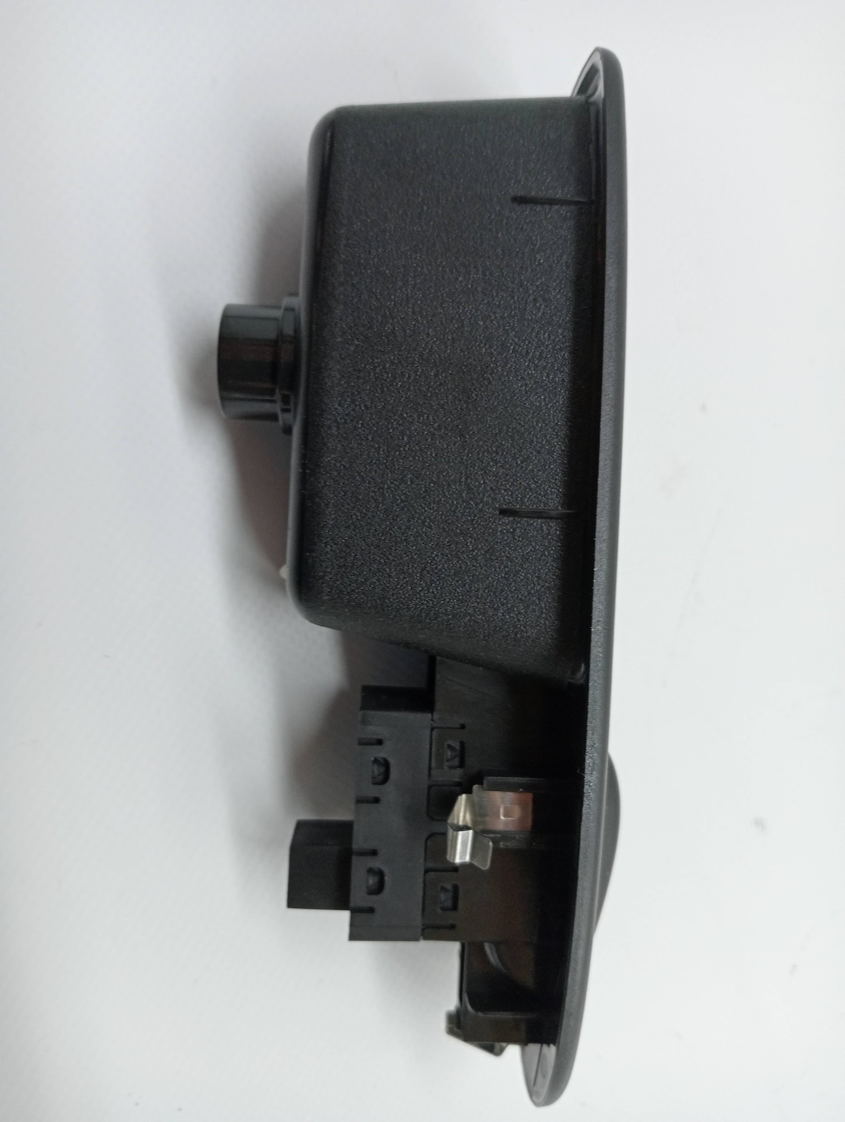 Mando elevalunas trasero izquierdo FIAT 500 L (330) 3