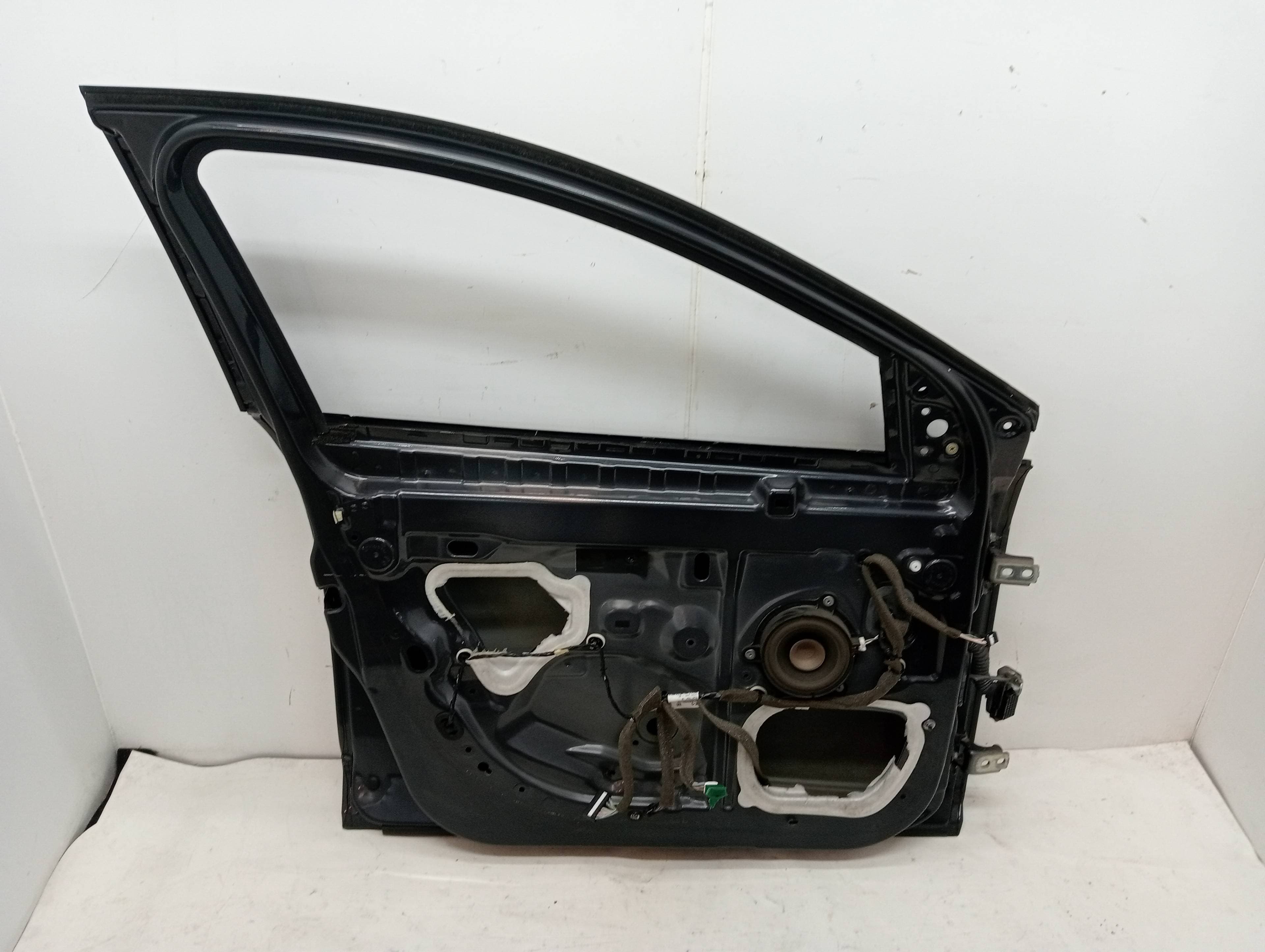 Puerta delantera izquierda RENAULT MEGANE III BERLINA 5 P 2