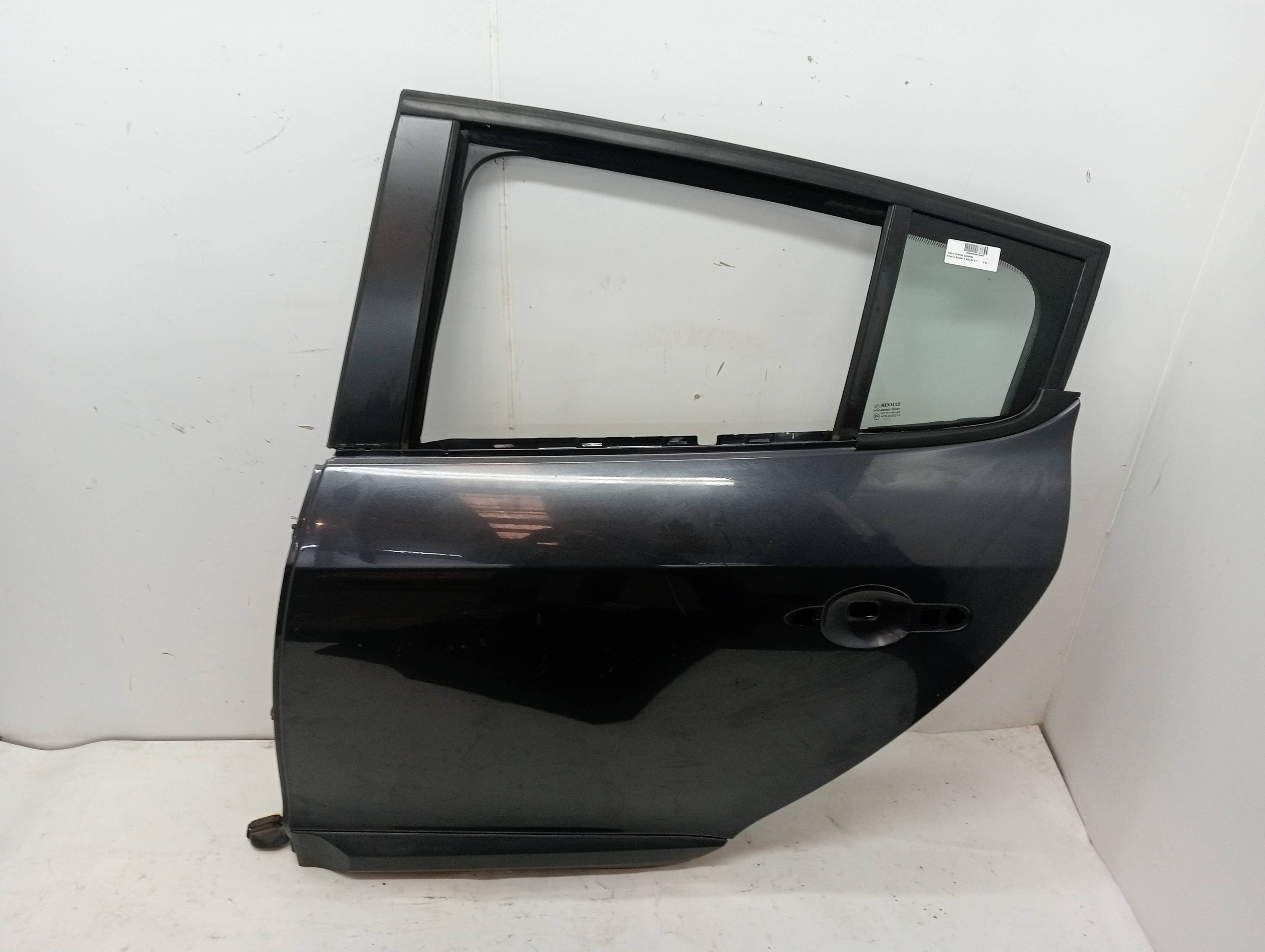 Puerta trasera izquierda RENAULT MEGANE III BERLINA 5 P