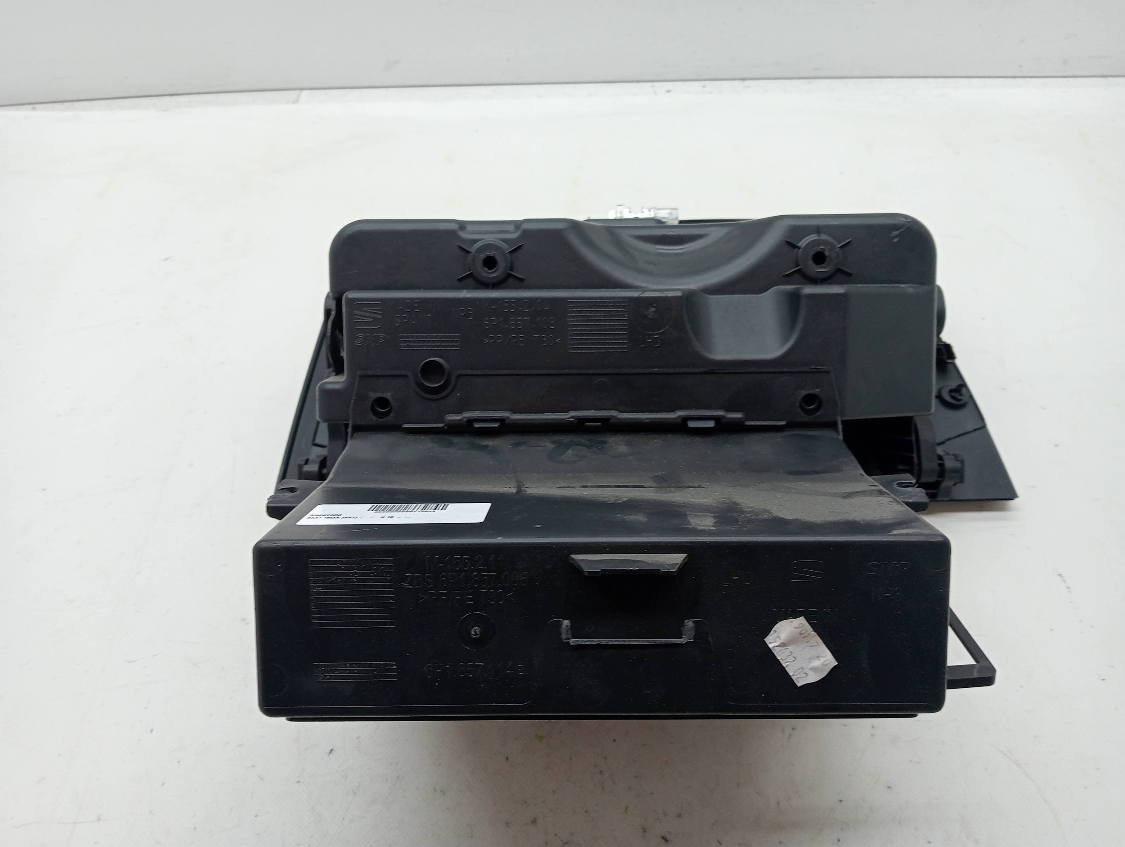Guantera SEAT IBIZA (6P1) 2