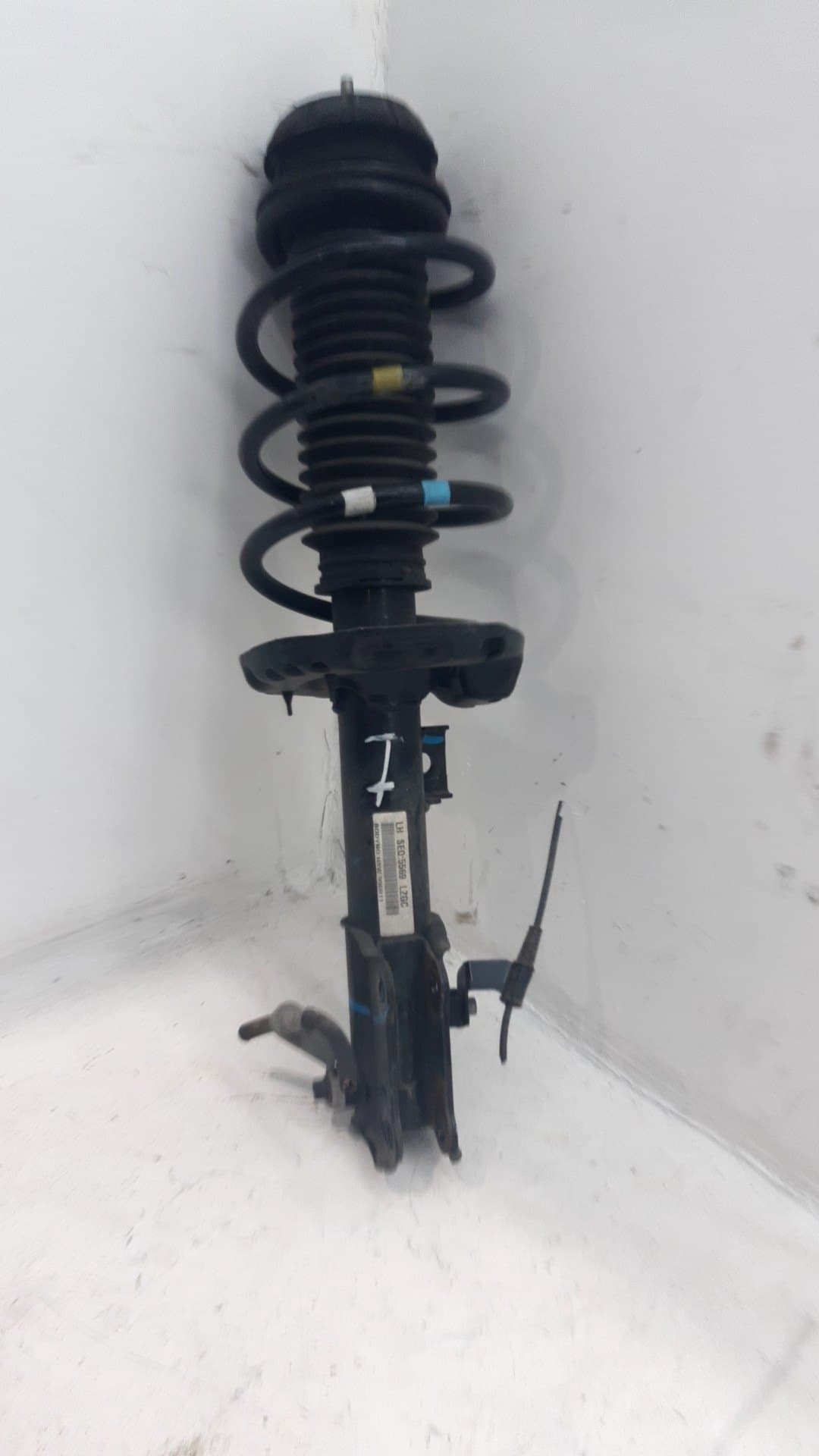 Amortiguador delantero izquierdo KIA STONIC 2