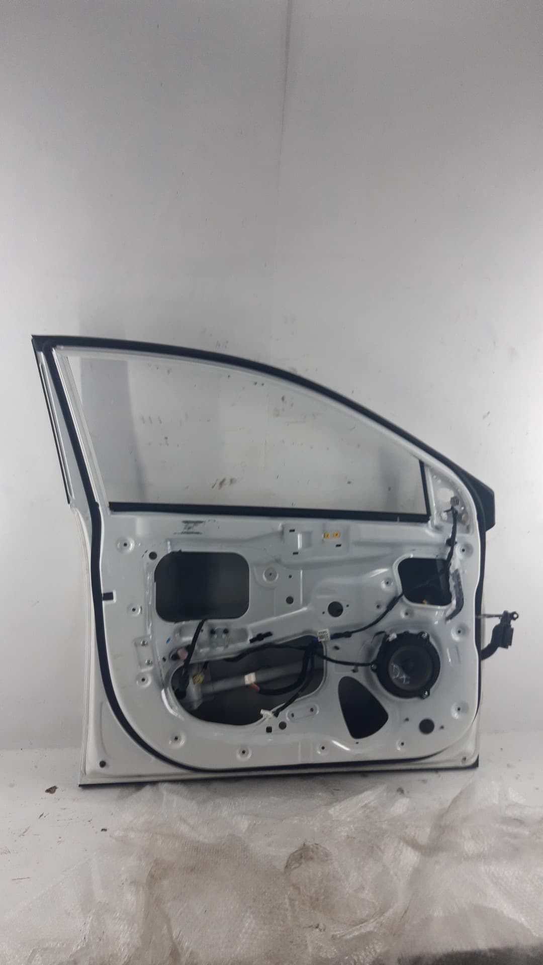 Puerta delantera izquierda KIA STONIC 2