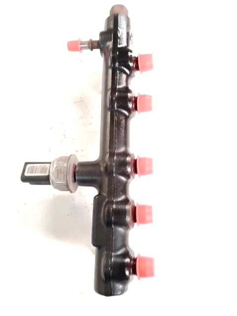 Rampa inyectora FORD MONDEO TURN. 4