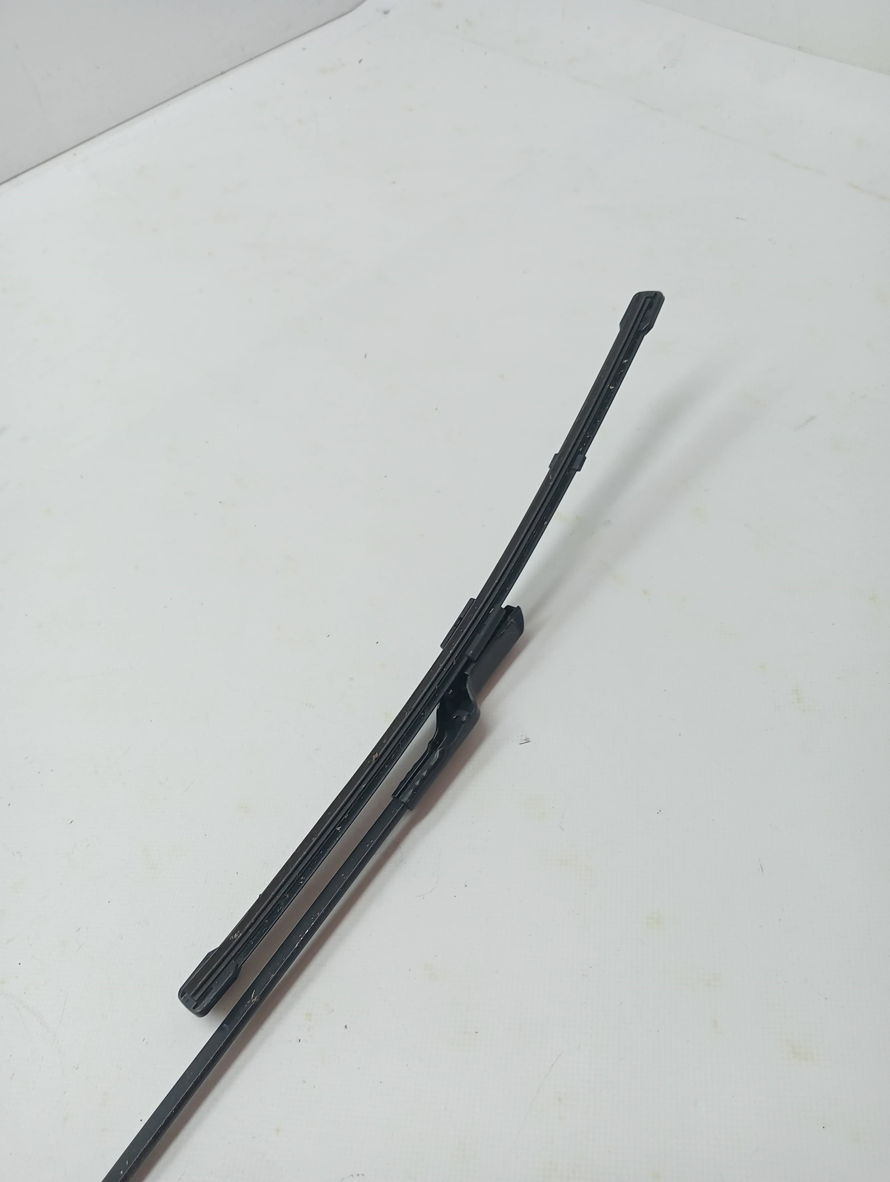 Brazo limpia delantero derecho NISSAN JUKE (F16) 2