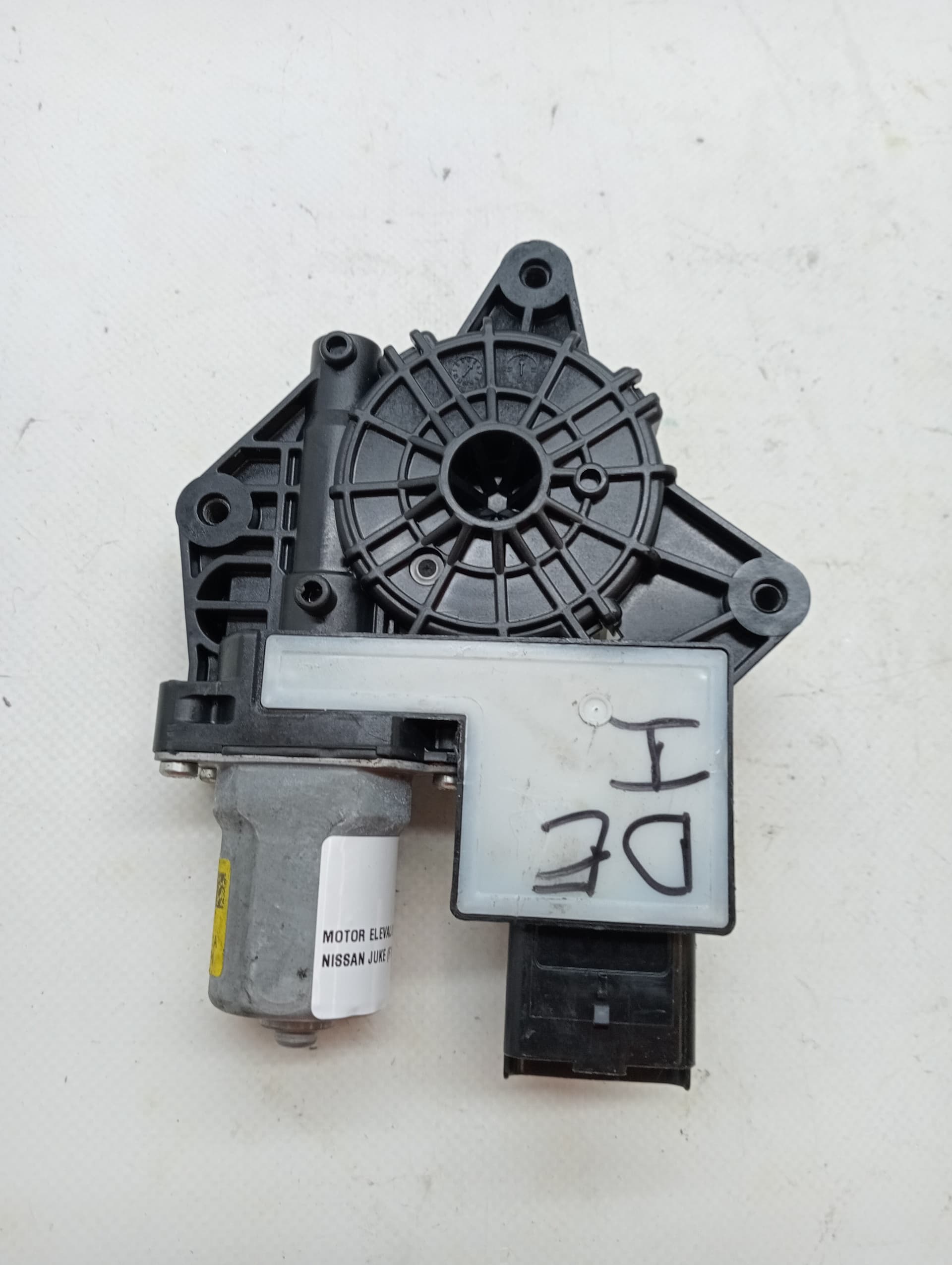 Motor elevalunas delantero izquierdo NISSAN JUKE (F16) 2