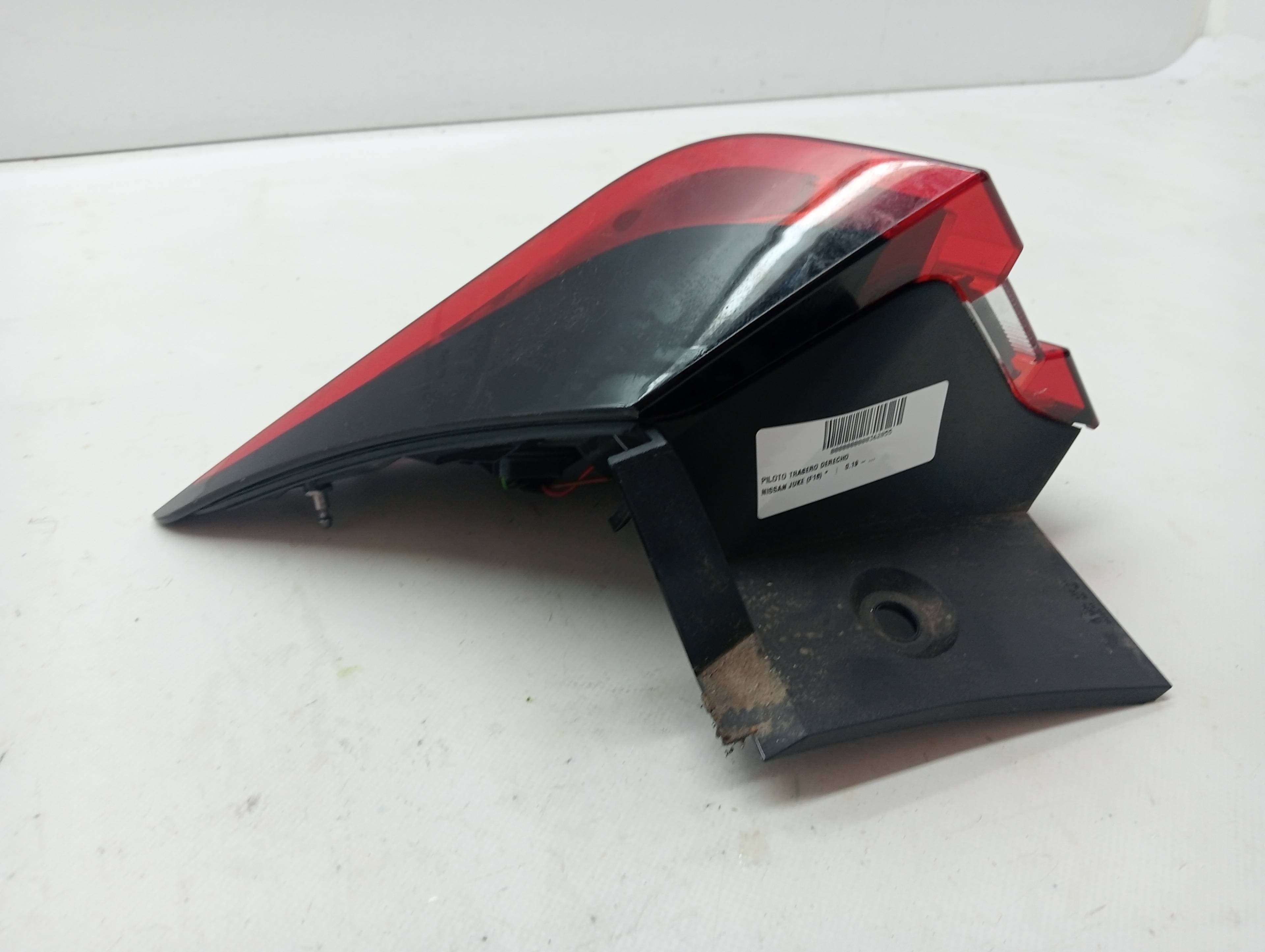 Piloto trasero derecho NISSAN JUKE (F16) 3