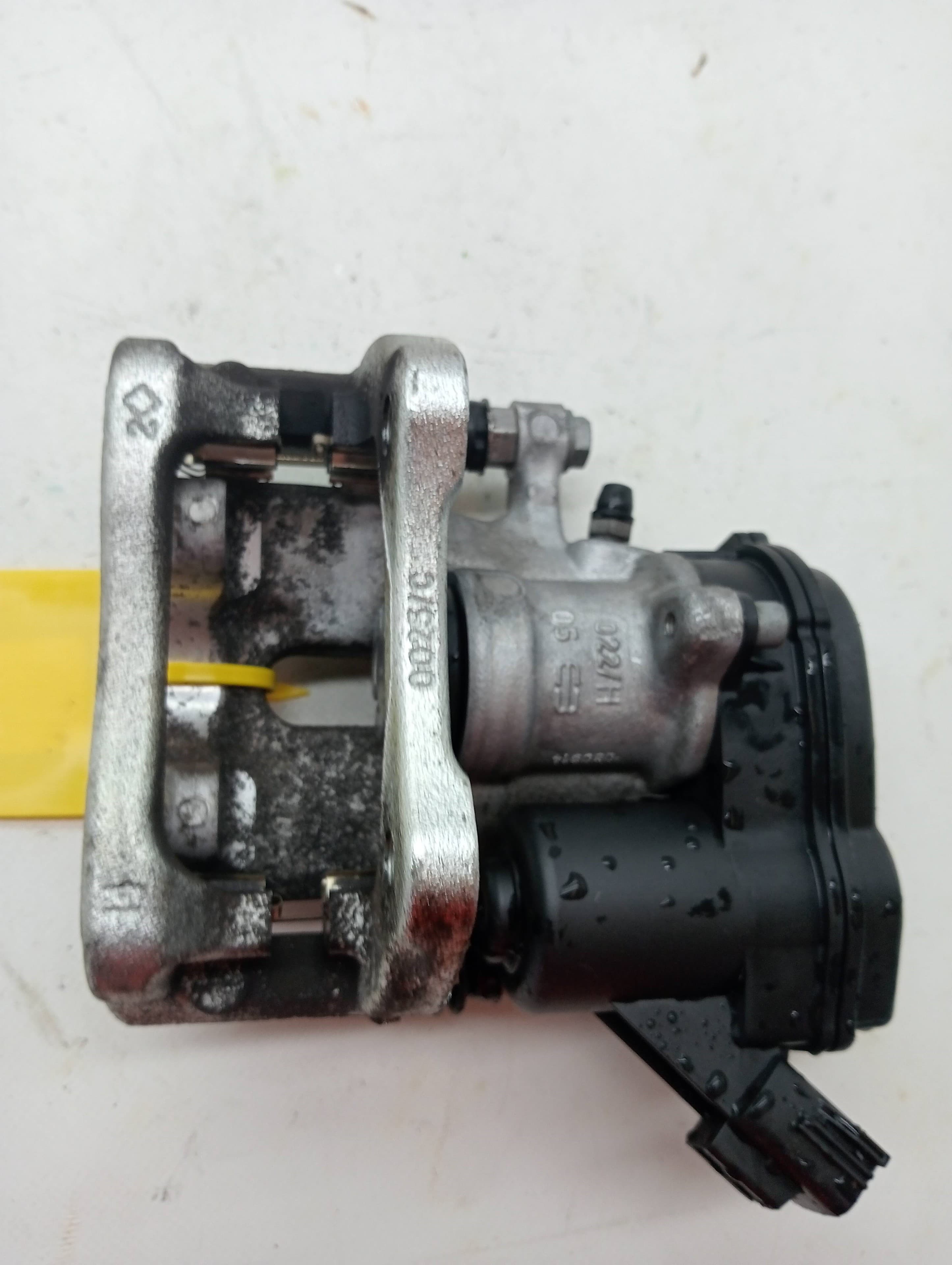Recambio NISSAN JUKE (F16) ref. 4400100Q1C 2