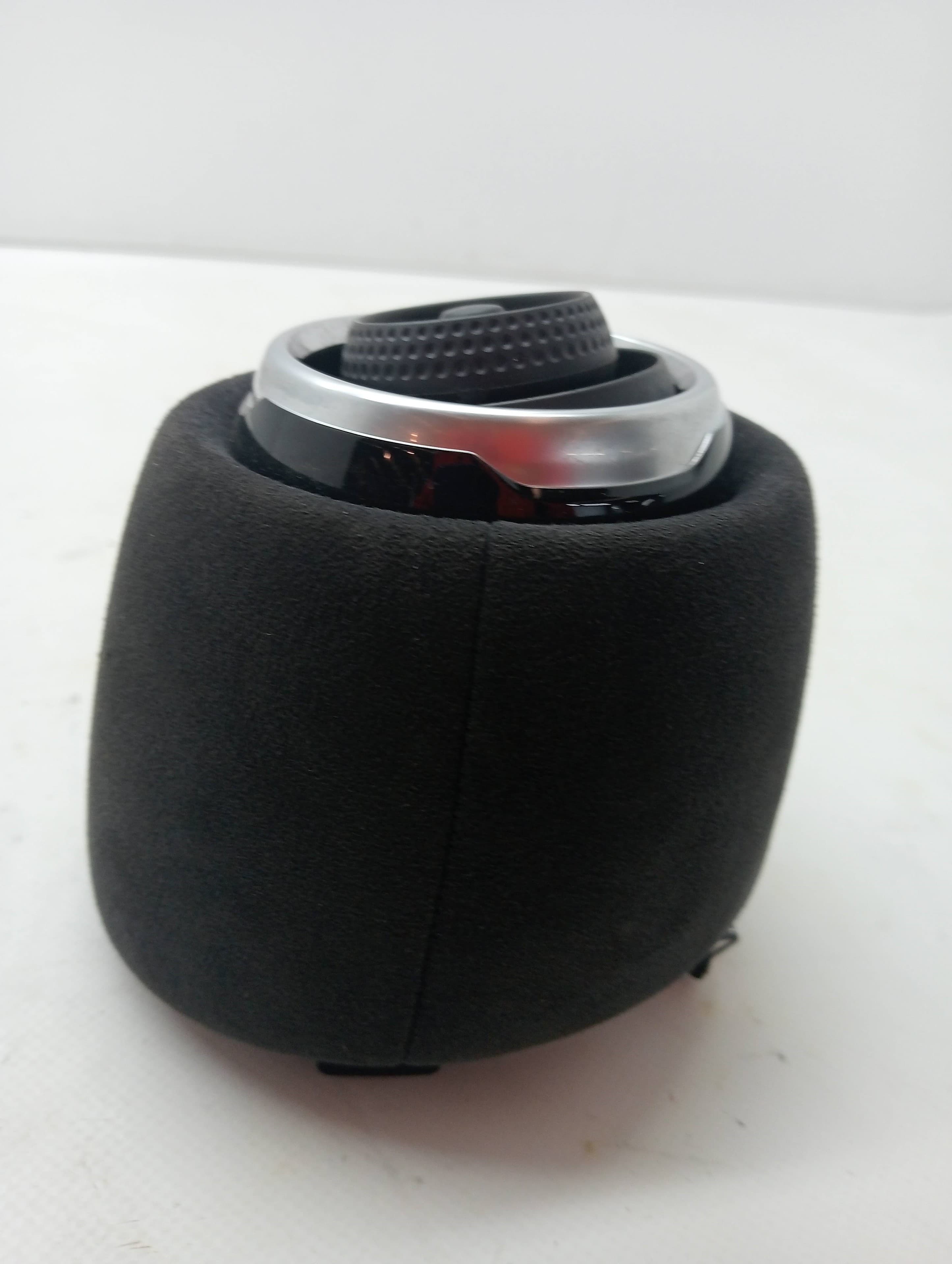 Plastico NISSAN JUKE (F16) 2